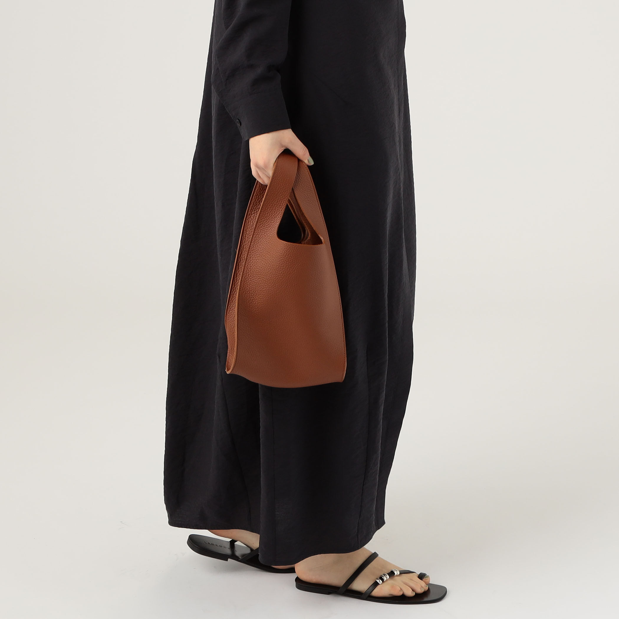 Pachyderm × THE RERACS Regi Small Bag｜トゥモローランド 公式サイト