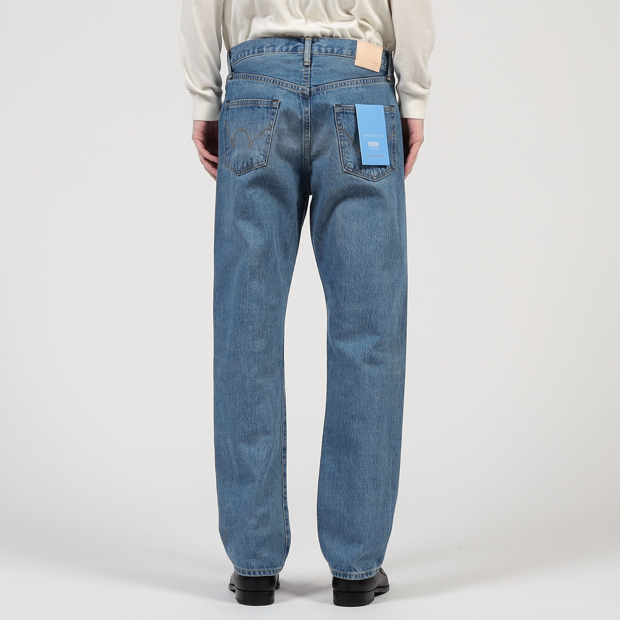 別注】EDWIN LOOSE STRAIGHT USED デニムパンツ｜トゥモローランド