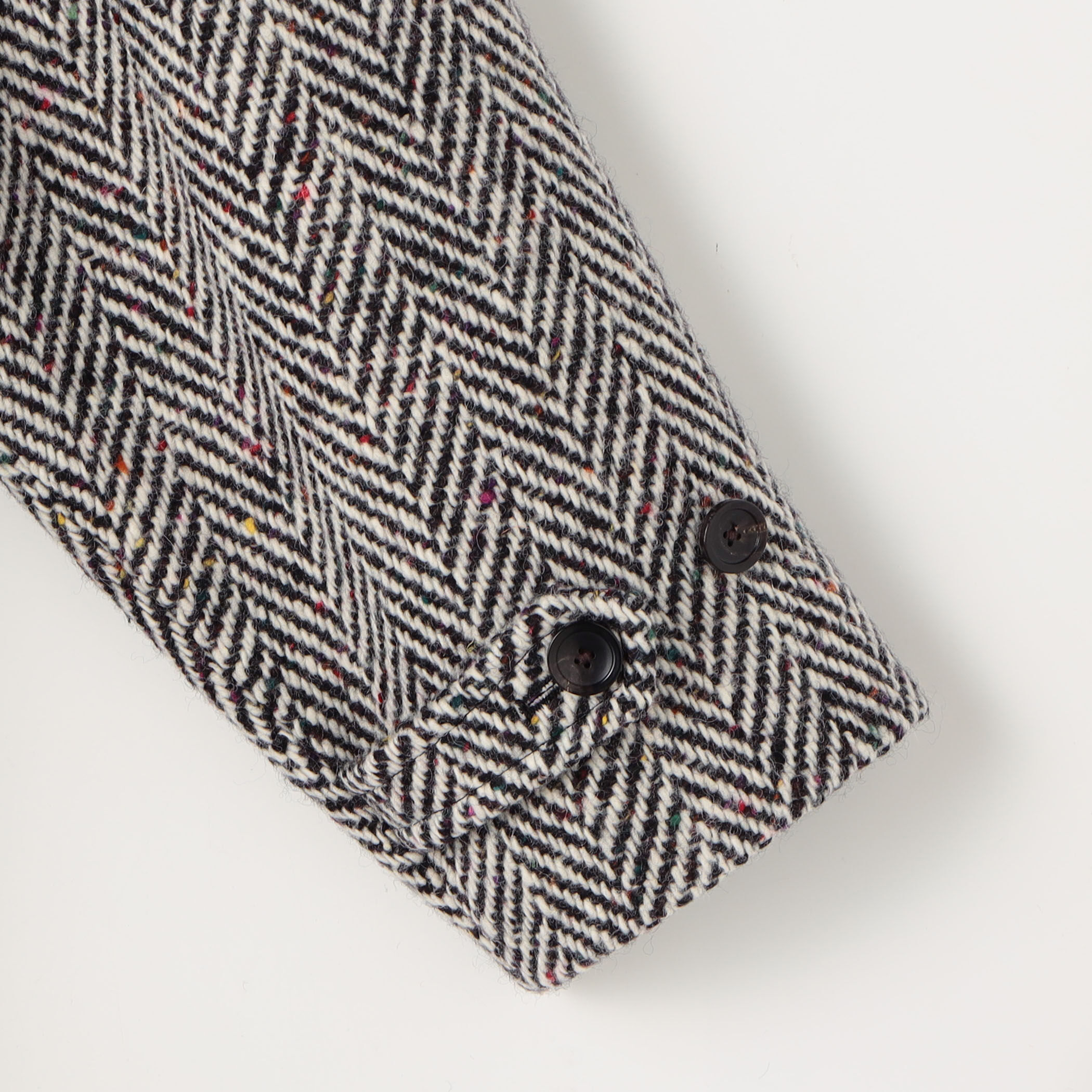 ドネガルツイード スタンドカラーコート MAGEE｜トゥモローランド 公式通販