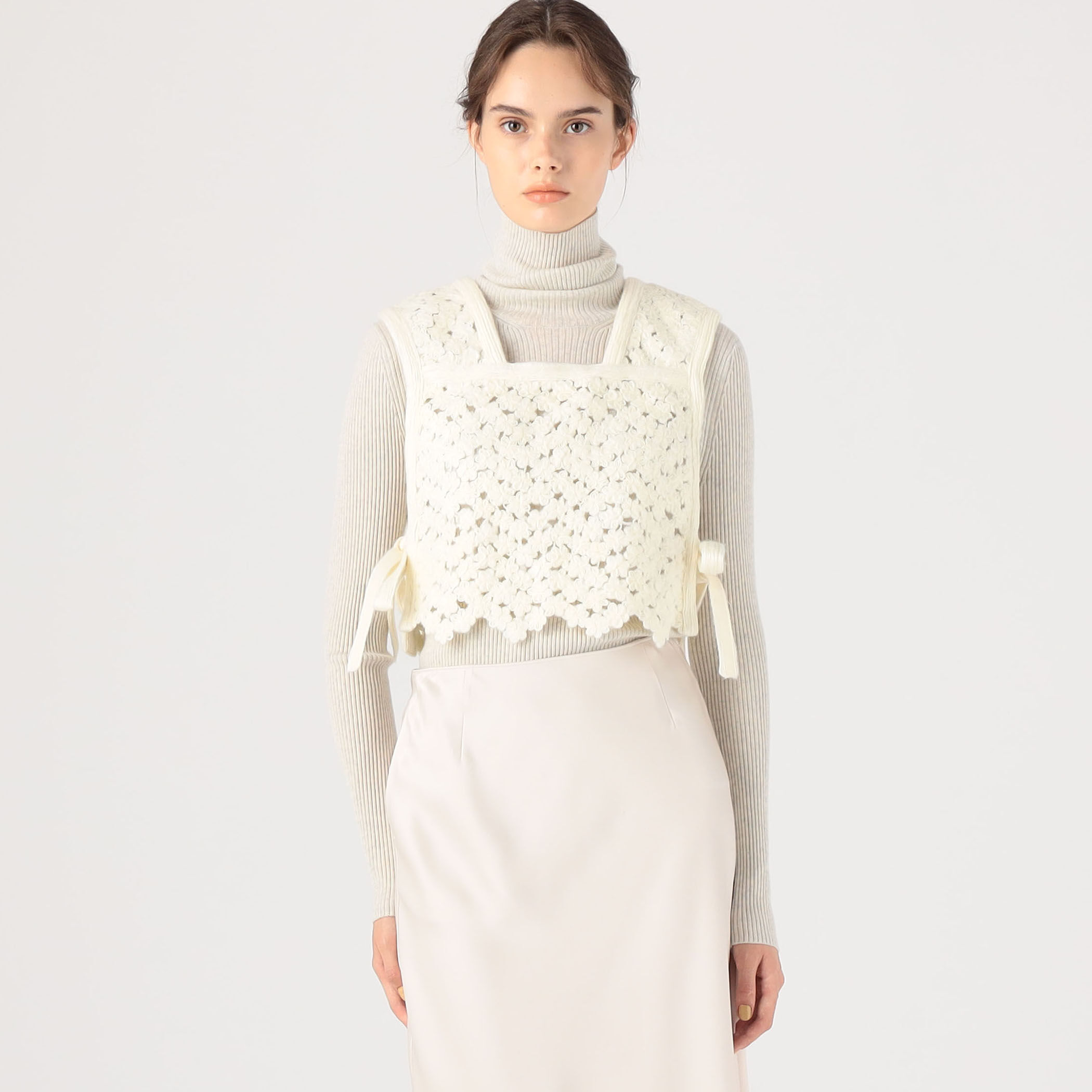 □Hailey ショートジレ｜トゥモローランド 公式通販