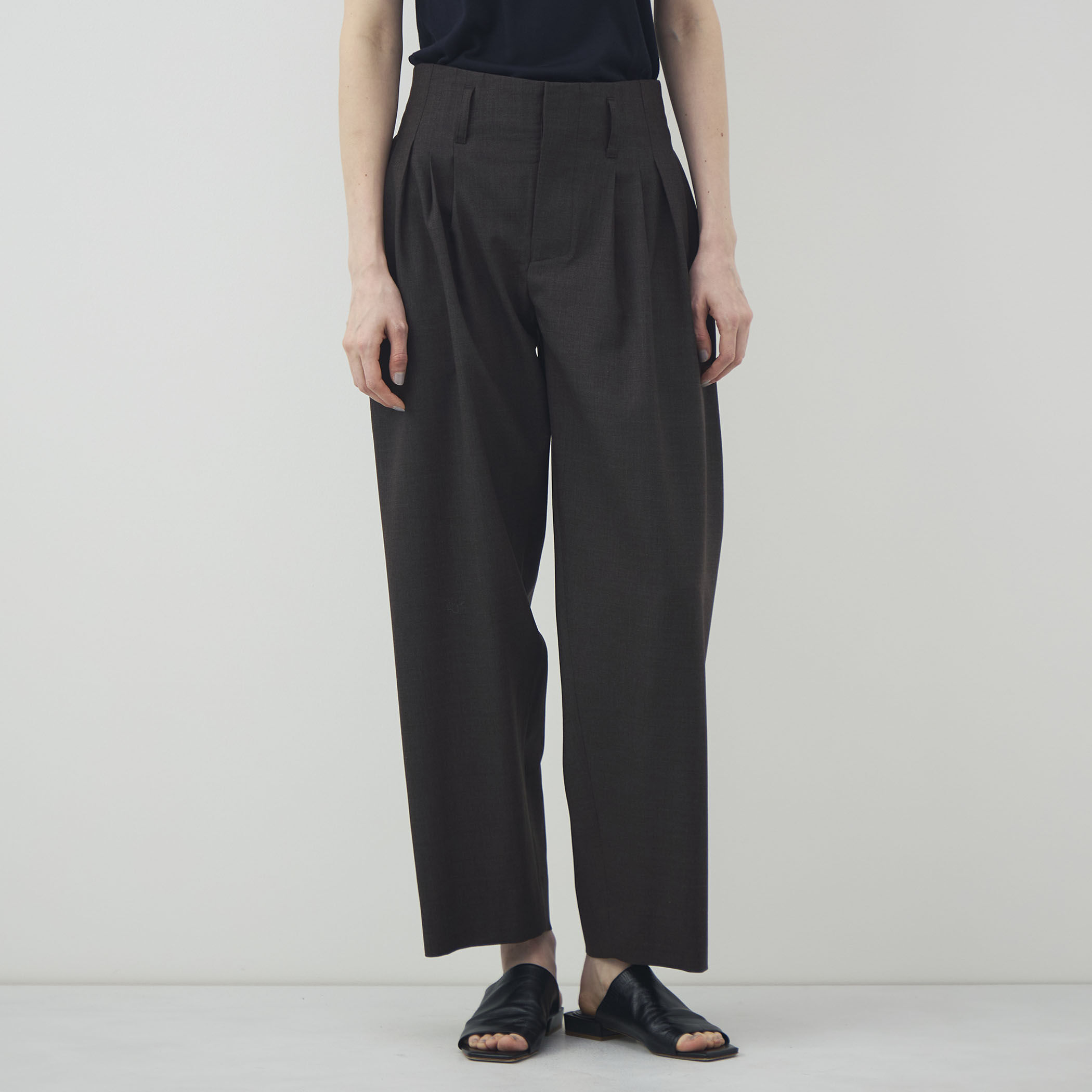 OVERCOAT 5 Tuck Trouser｜トゥモローランド 公式サイト