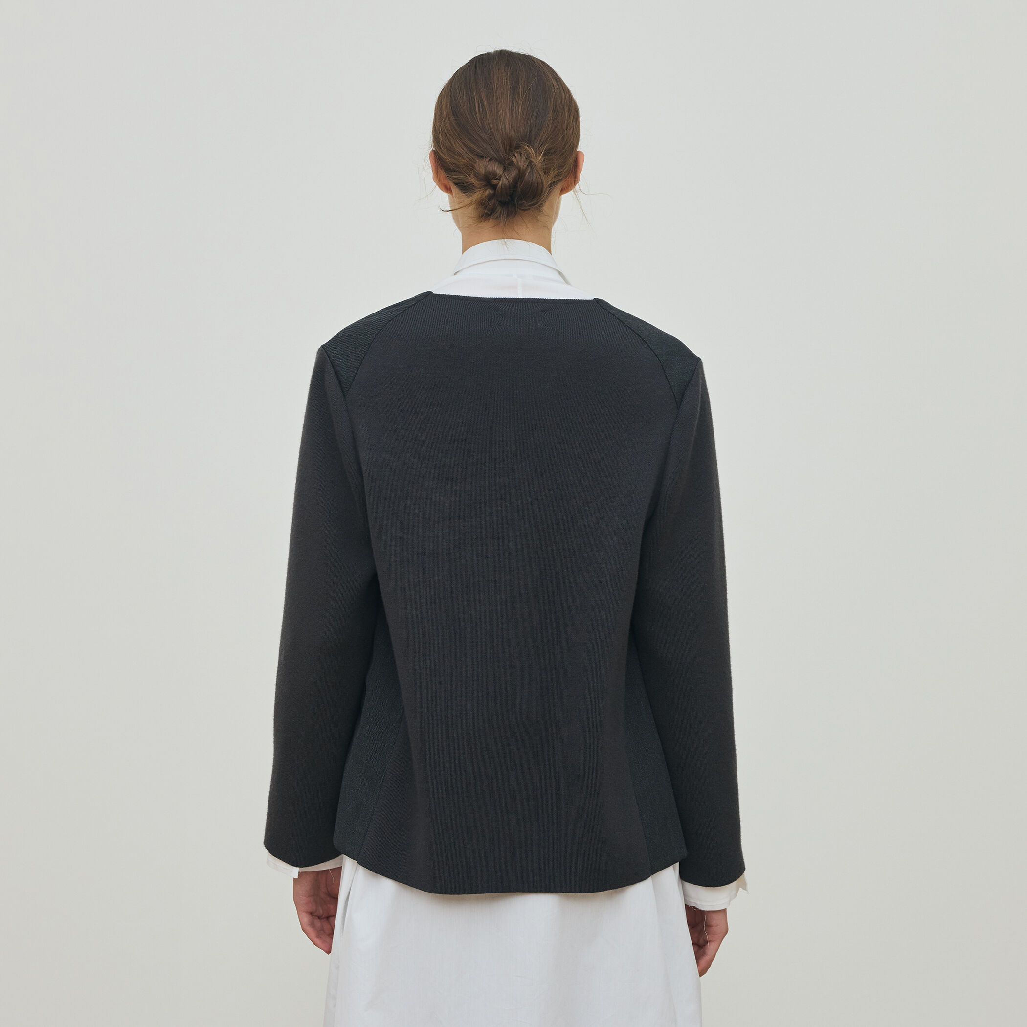 ウールファブリックコンビ クルーネックジャケット｜トゥモローランド