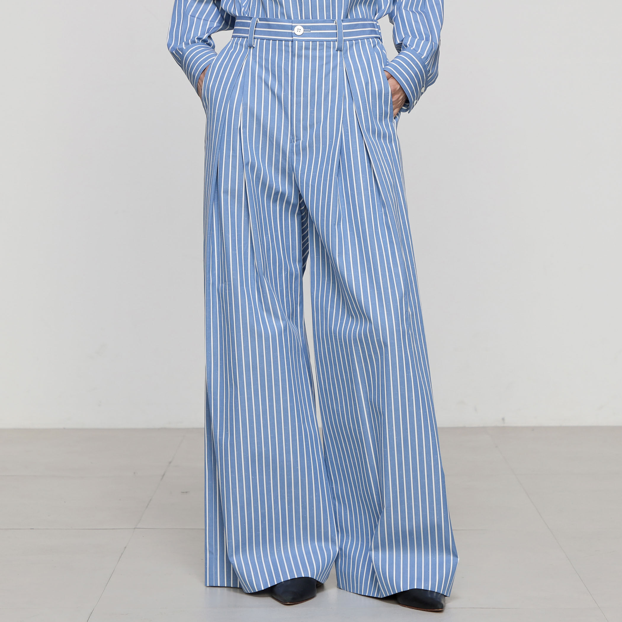 【極美品】トゥモローランド MACPHEE コットンパンツ ストライプ ワイド 極美品】トゥモローランド MACPHEE コットンパンツ ストライプ