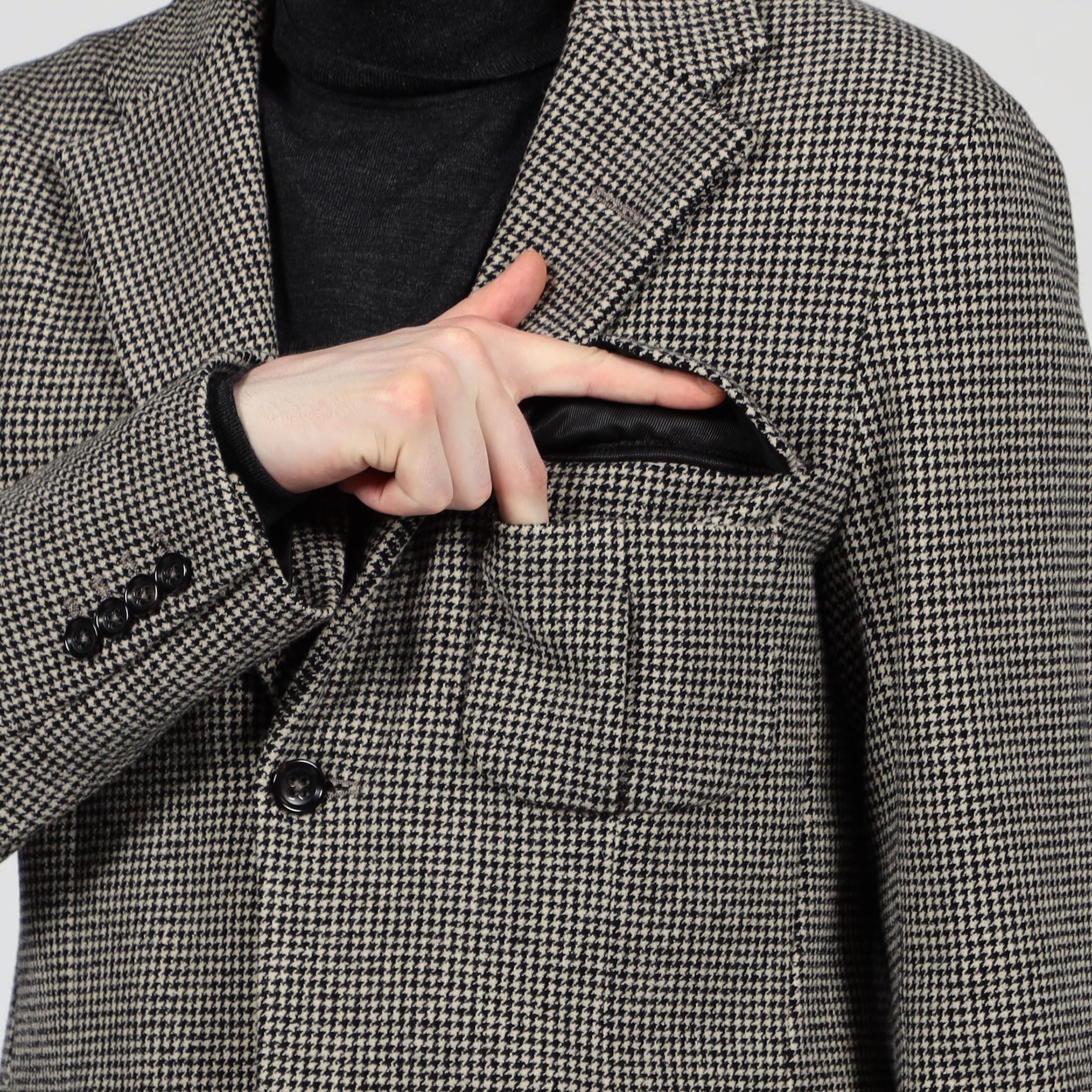 ウールナイロンポリウレタン 2WAYストレッチ シングルブレステッド 2B