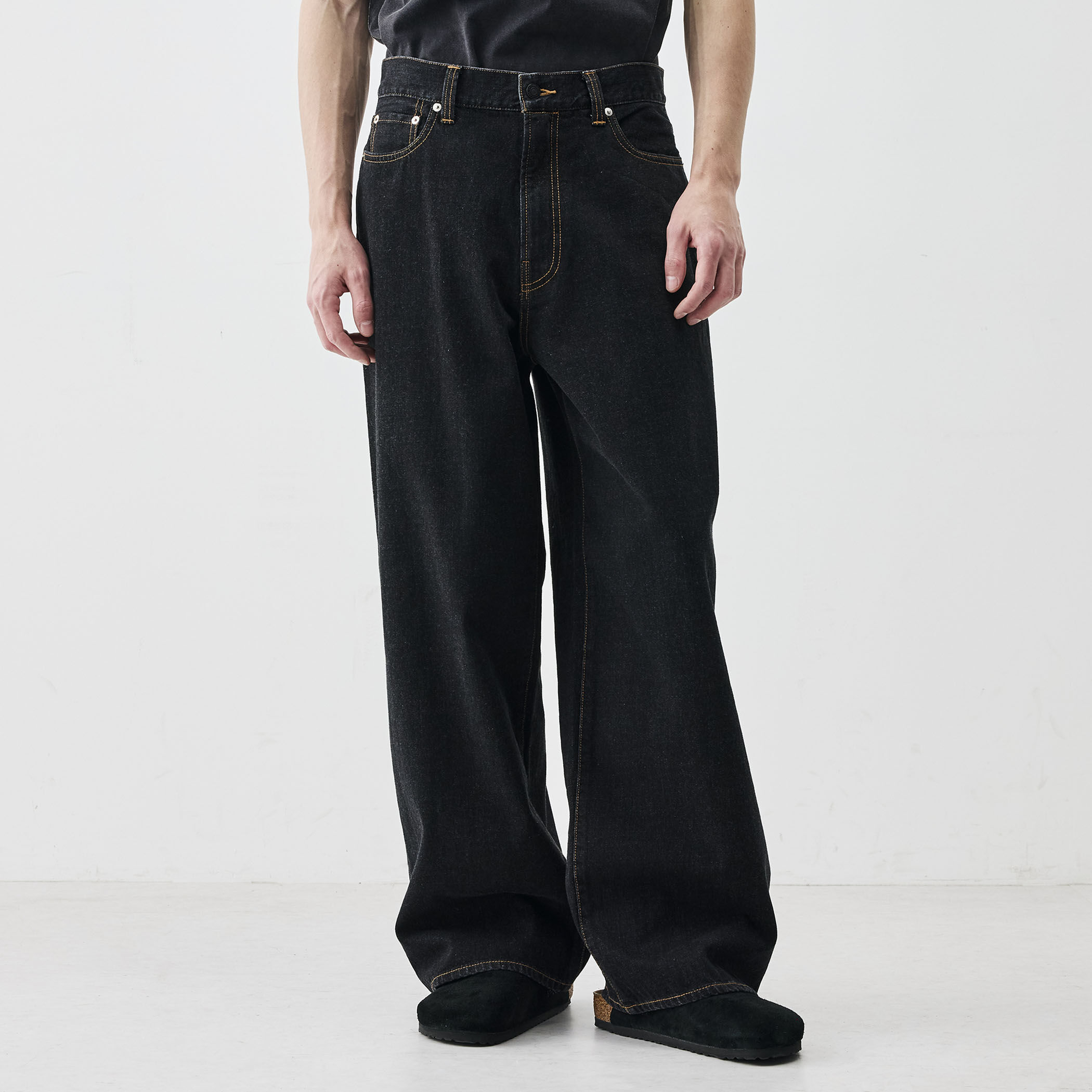 ブラックデニム バギーパンツ｜トゥモローランド 公式通販