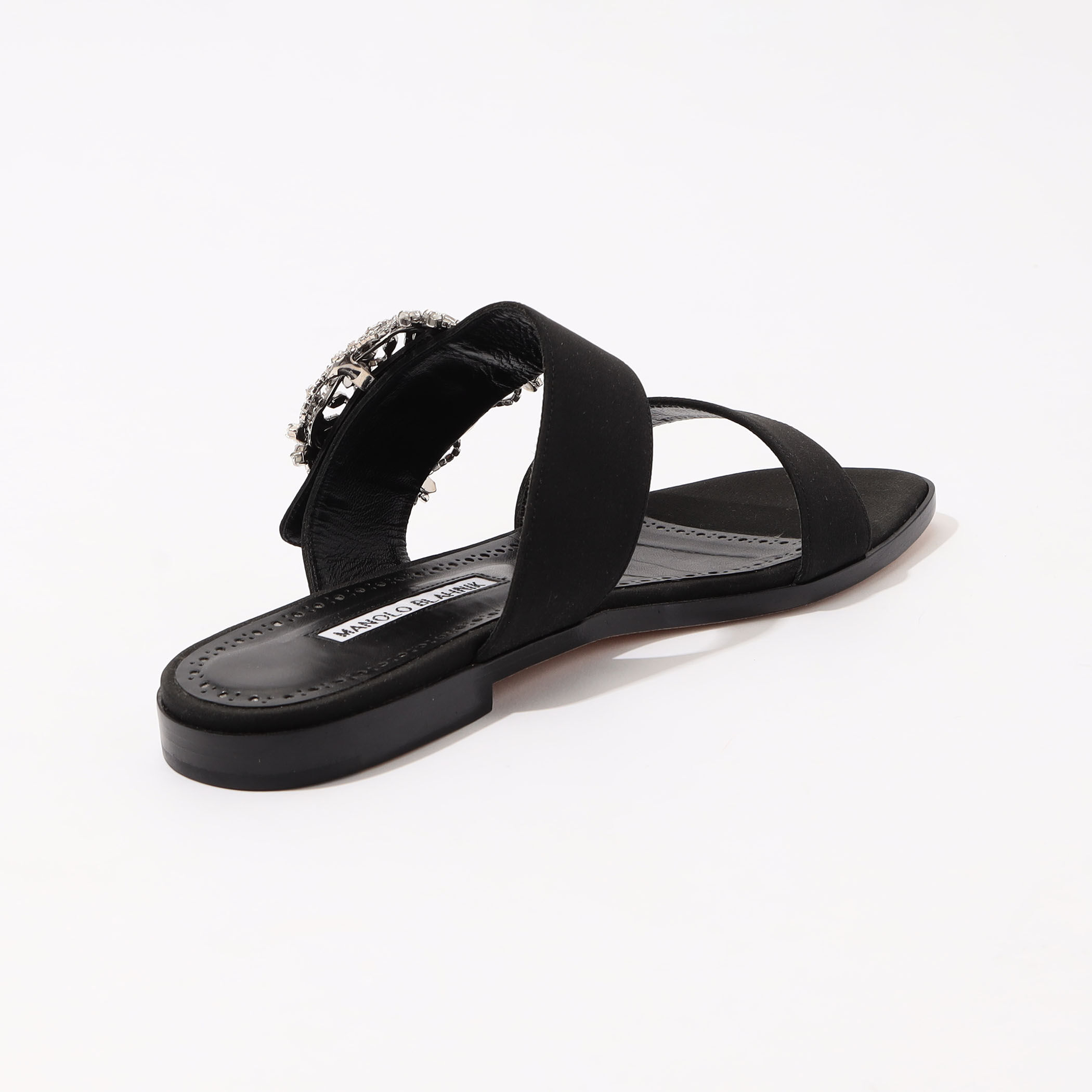 MANOLO BLAHNIK TITUBAFLAT_JEWEL フラットサンダル｜トゥモローランド