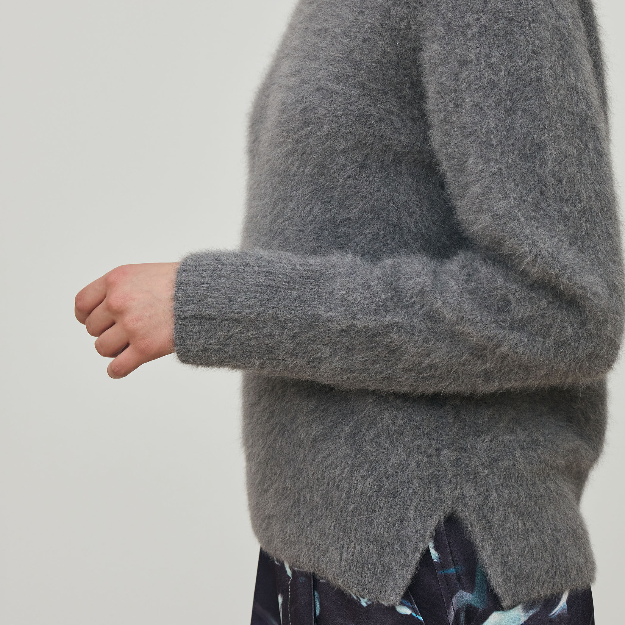 フォックスカシミヤ Vネックプルオーバー｜トゥモローランド 公式通販