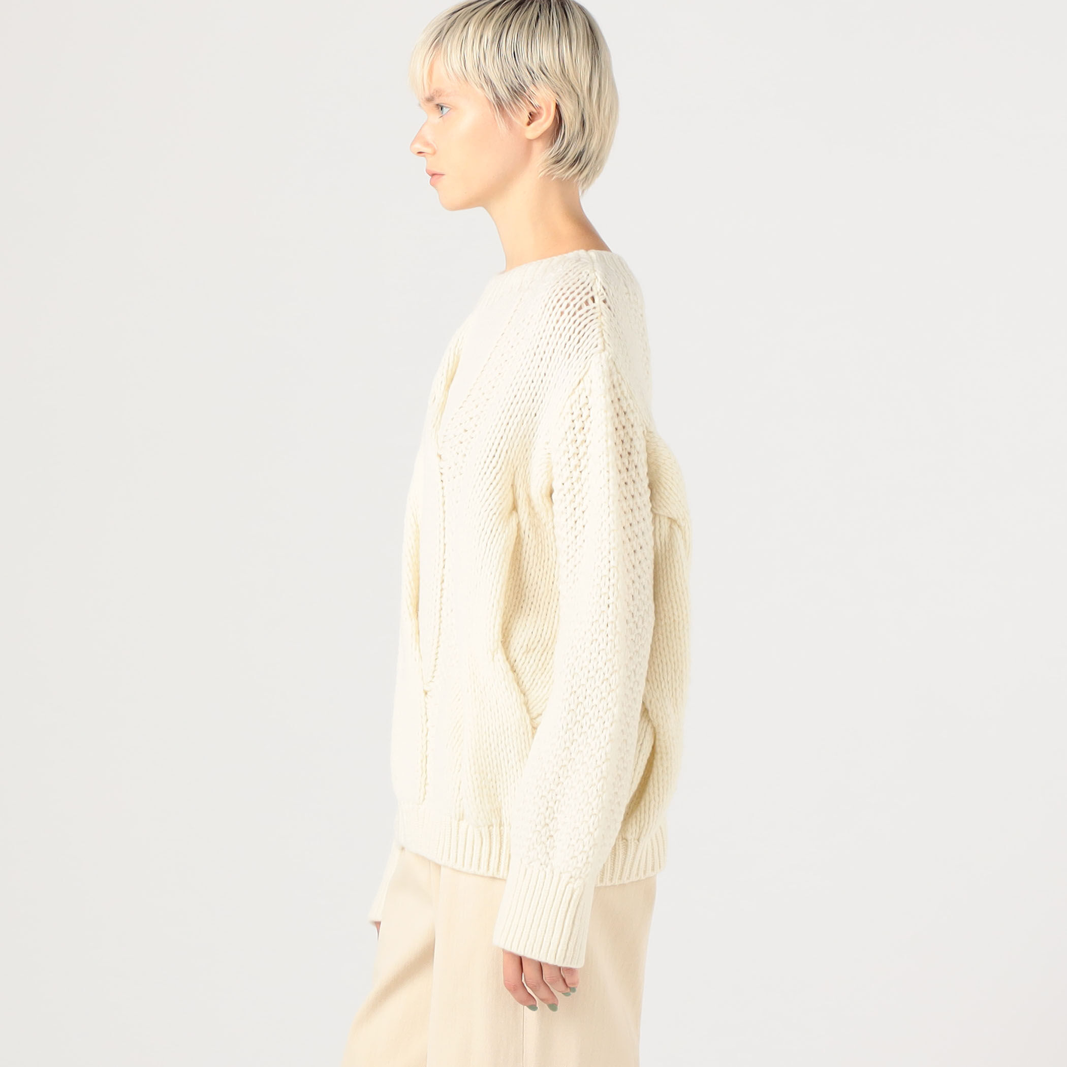 ビッグケーブル ボートネックプルオーバー｜トゥモローランド 公式通販