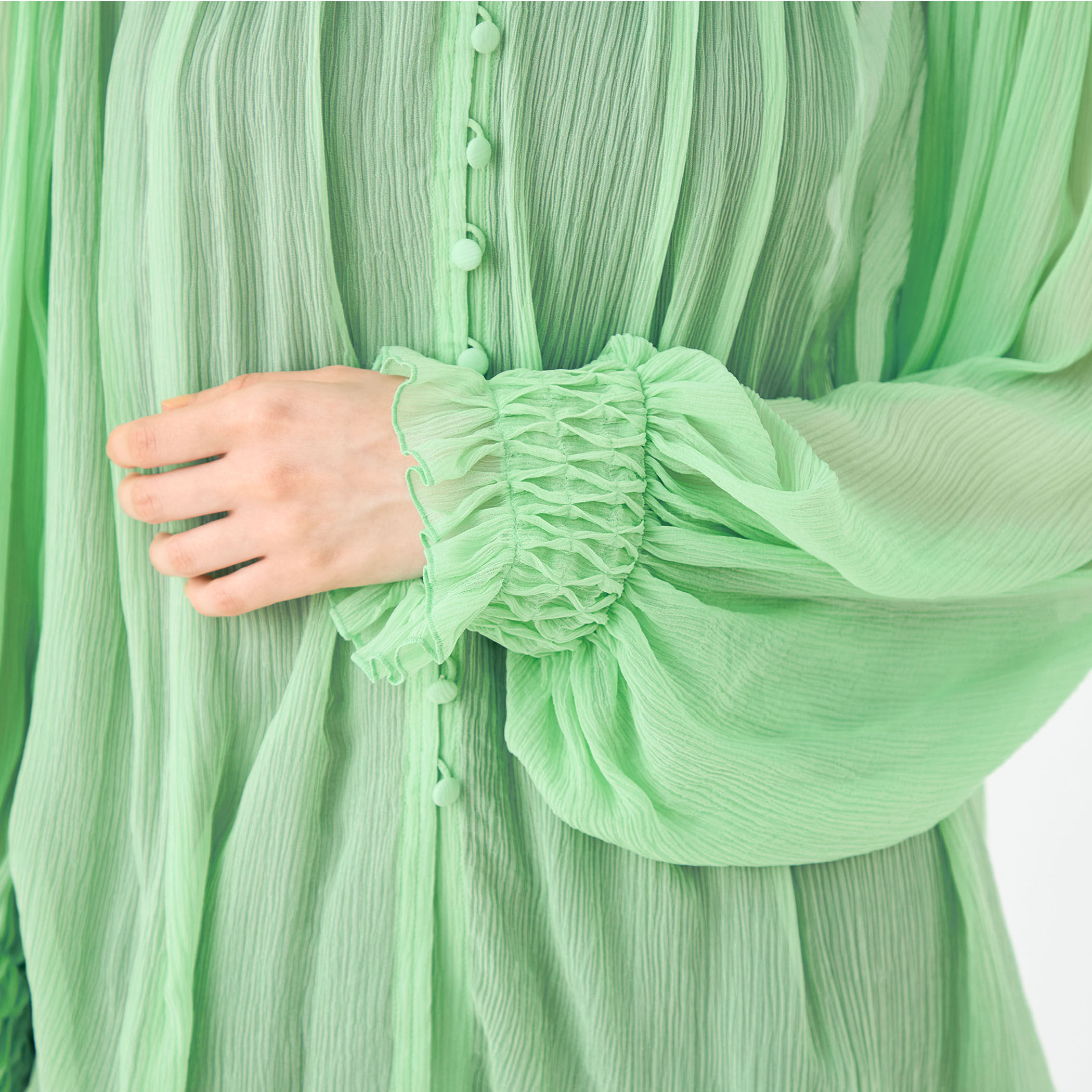 Michelle ボリュームスリーブブラウス｜トゥモローランド 公式通販