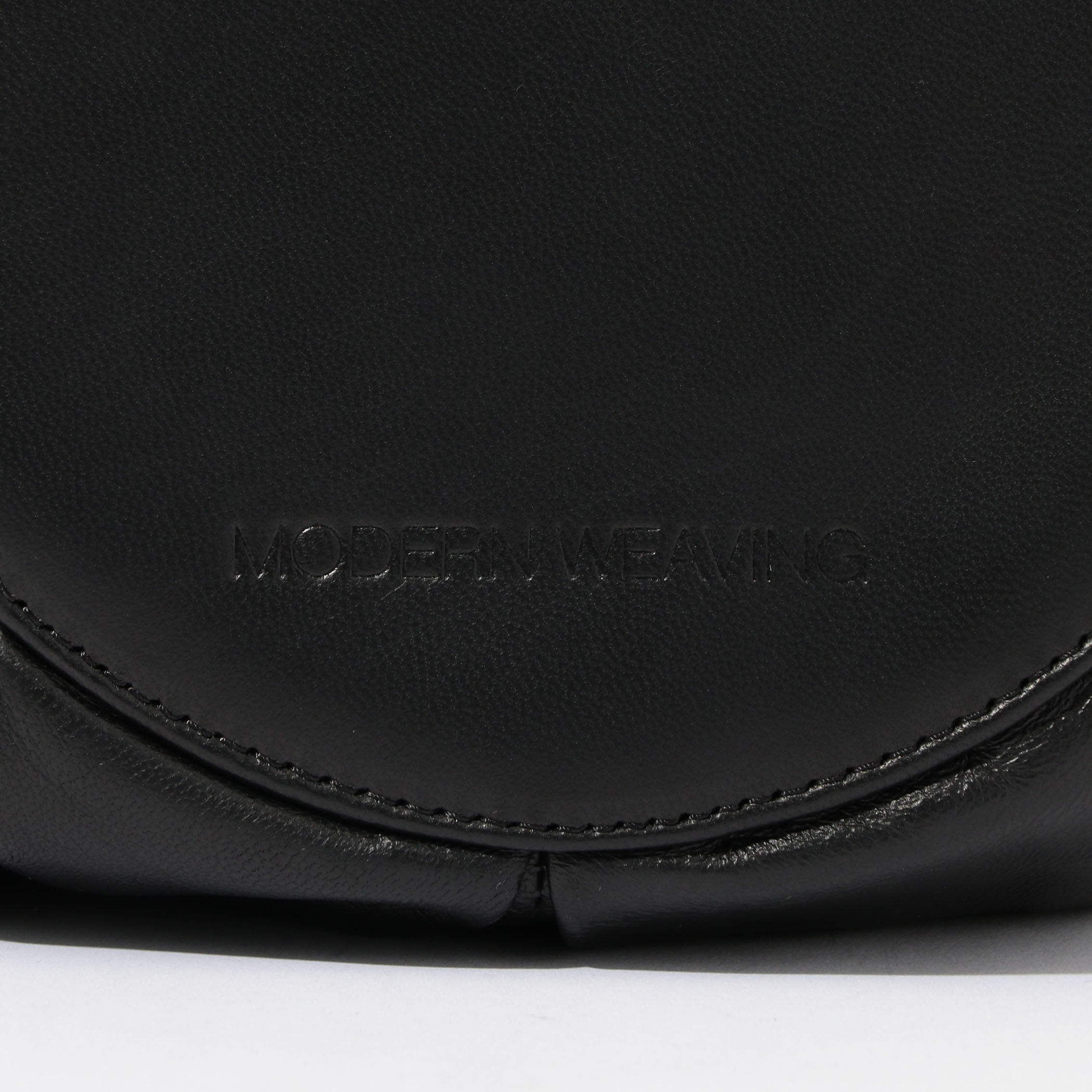 MODERN WEAVING PLEATED SOFT CYLIDER ショルダーバッグ