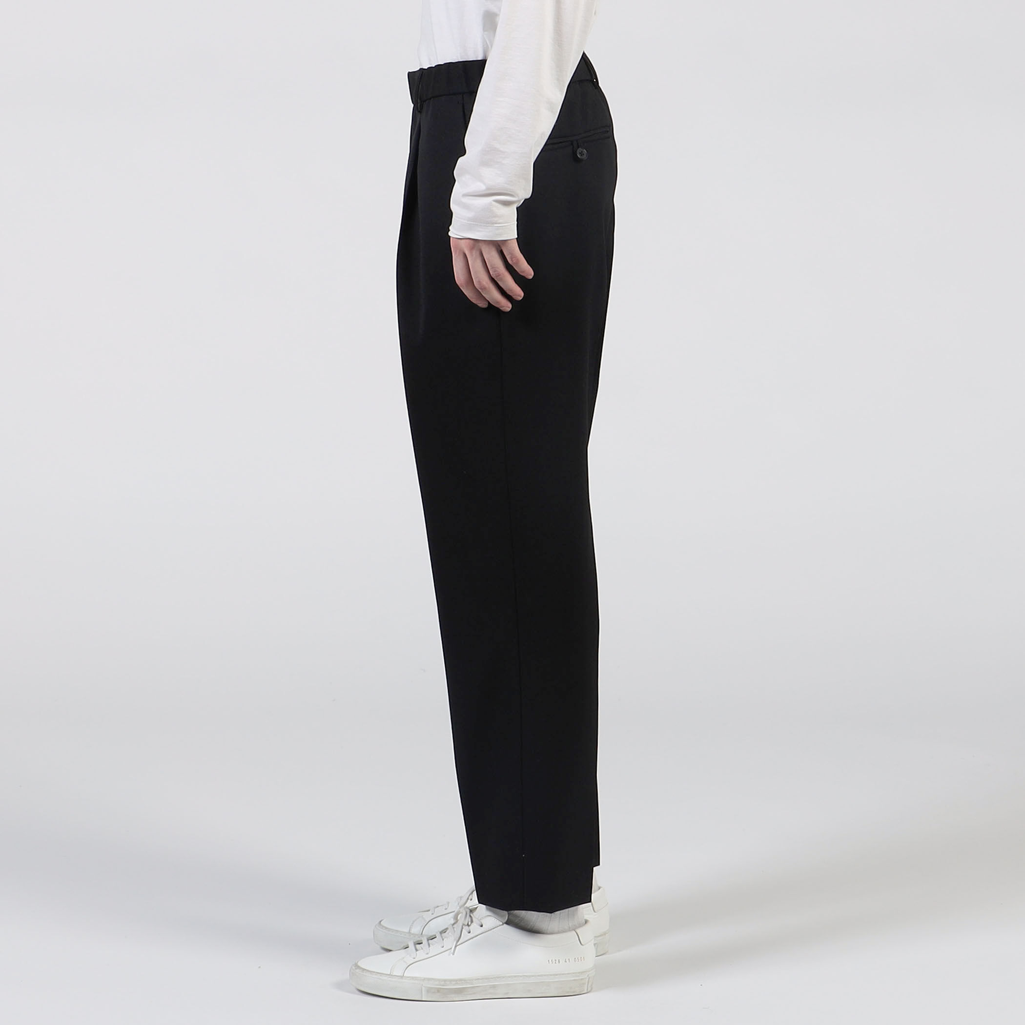 美品 CABaN ウールギャバジン 1タックテーパードパンツ CABaN ウールギャバジン 1タックテーパードパンツ｜トゥモローランド