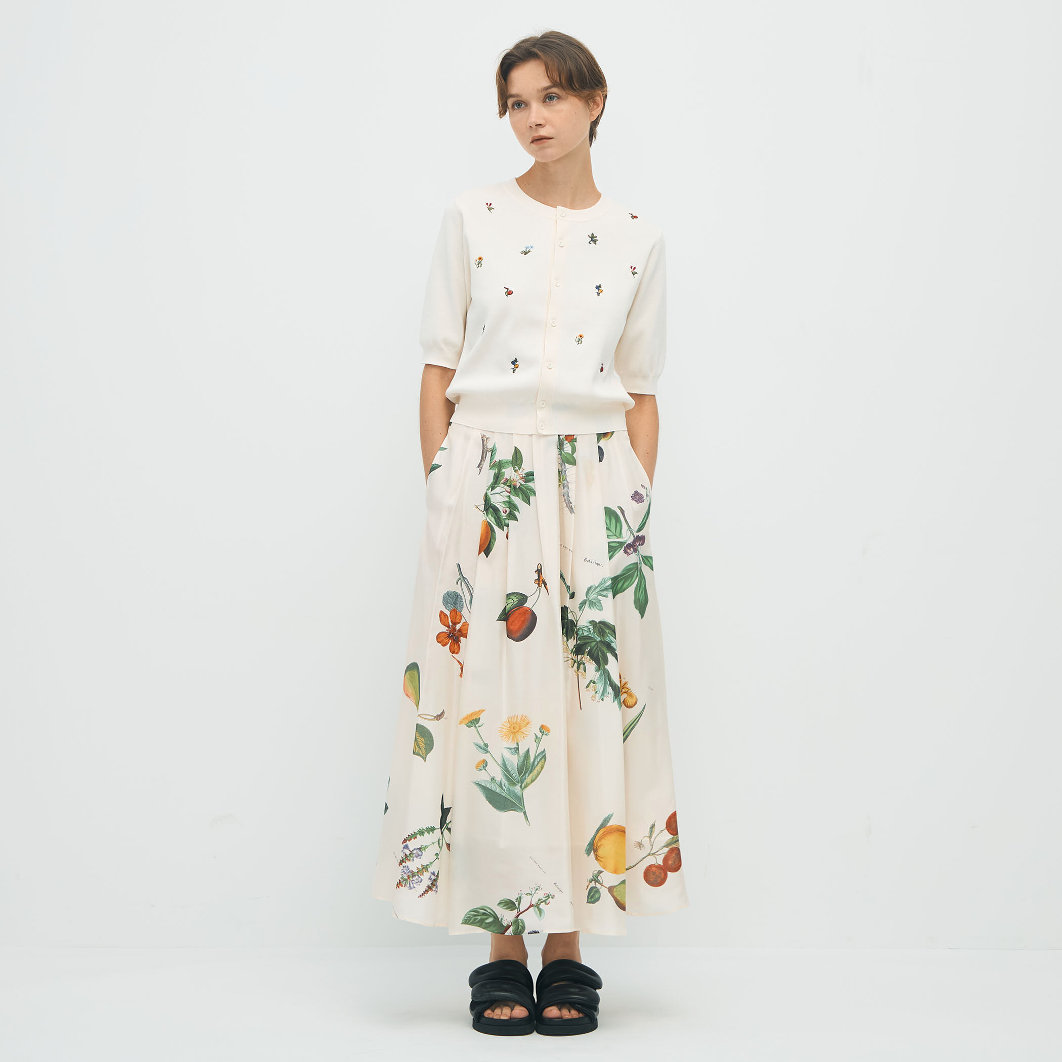 Dolce & Gabbana シルク フローラルプリント フレアスカート Dolce & Gabbana シルク フローラルプリント フレアスカート
