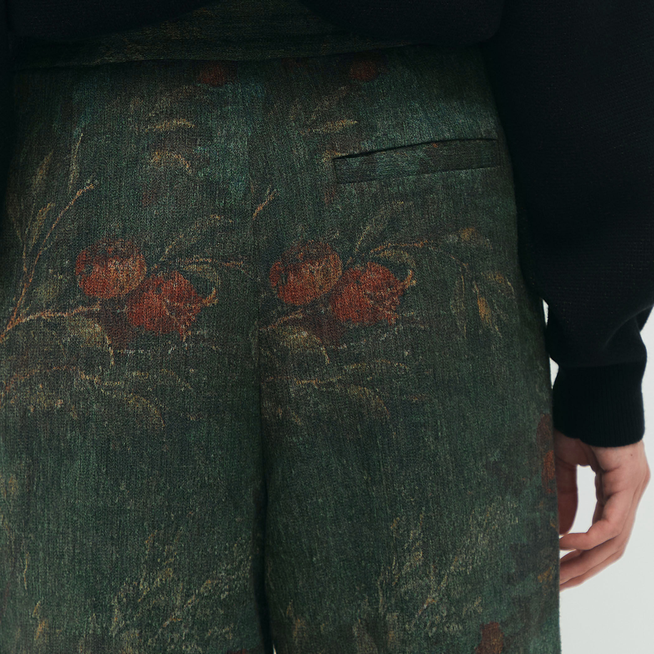 オーチャードジャカード 2タックパンツ｜トゥモローランド 公式通販