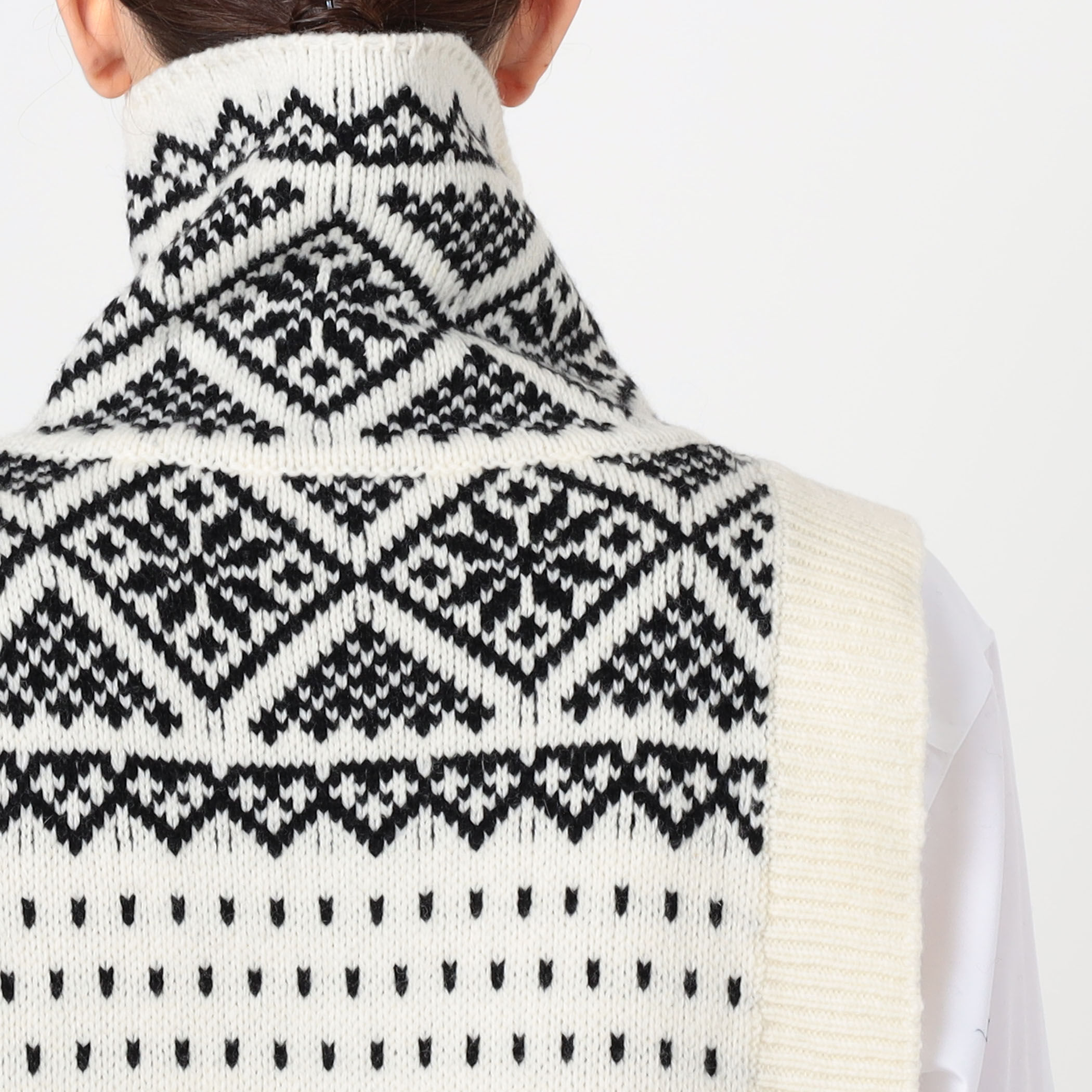 HYKE NORDIC VEST ハイネック ニットベスト｜トゥモローランド 公式サイト