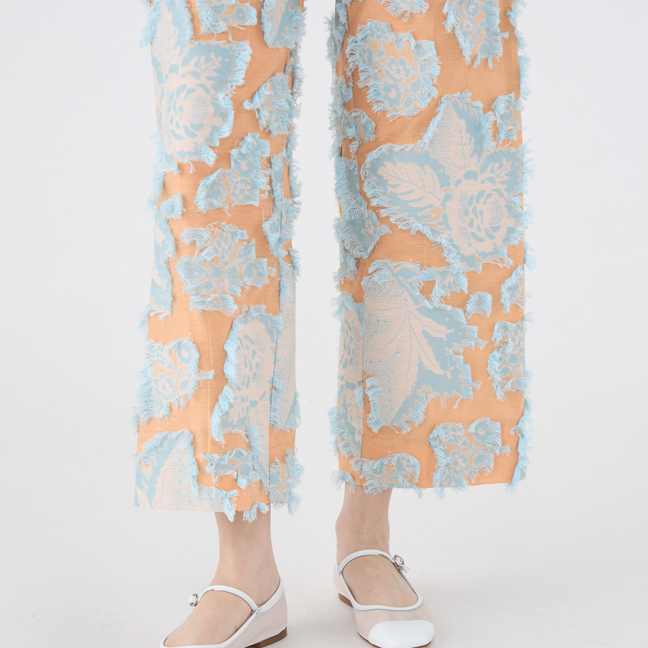 ねね　TOMORROWLANDcollection ドットカットジャカード カットジャカード ストレートパンツ｜トゥモローランド 公式サイト