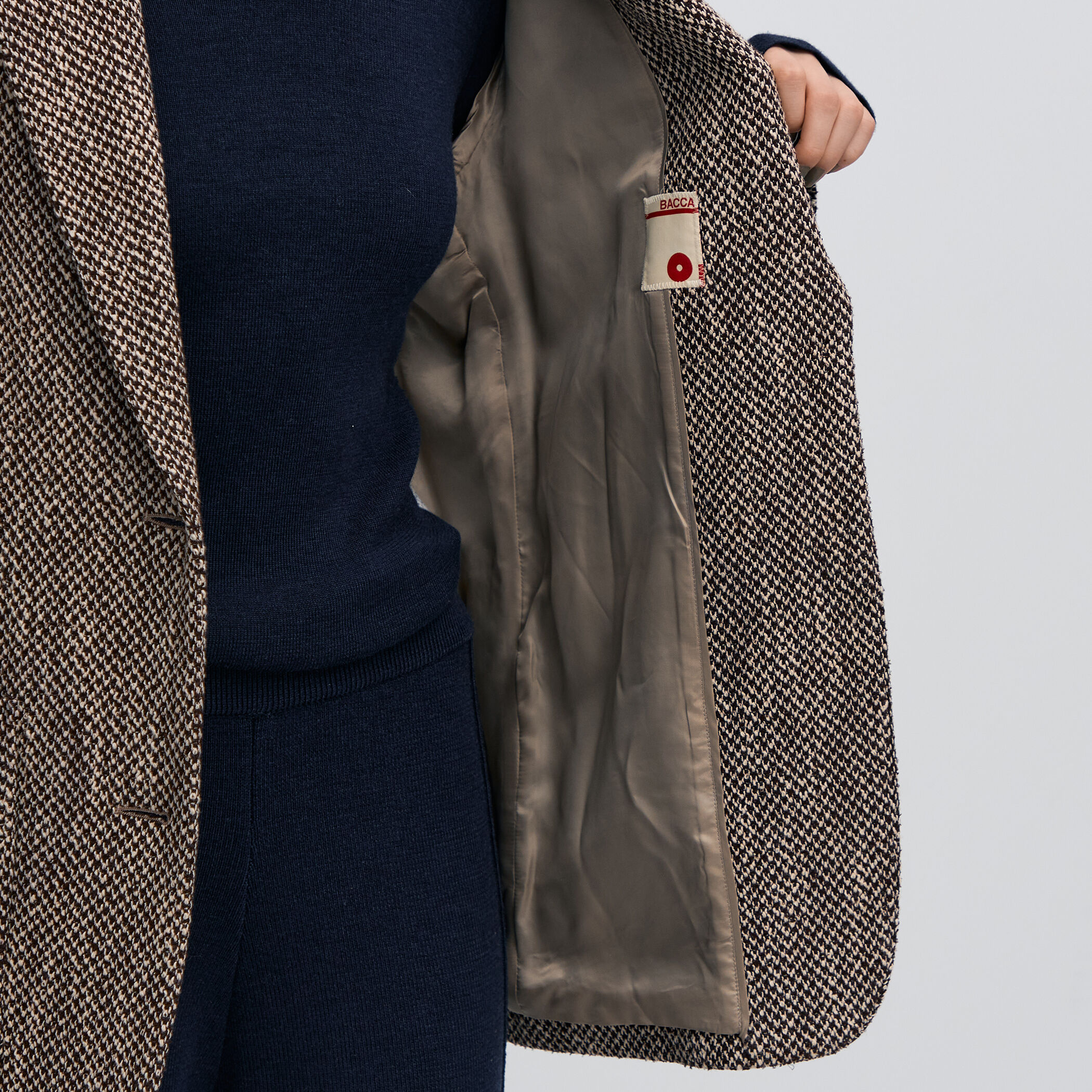 J3141 新品 タリアトーレ ライトツイードジャケット ブラウン 50 J3141 新品 タリアトーレ ライトツイードジャケット ブラウン 50