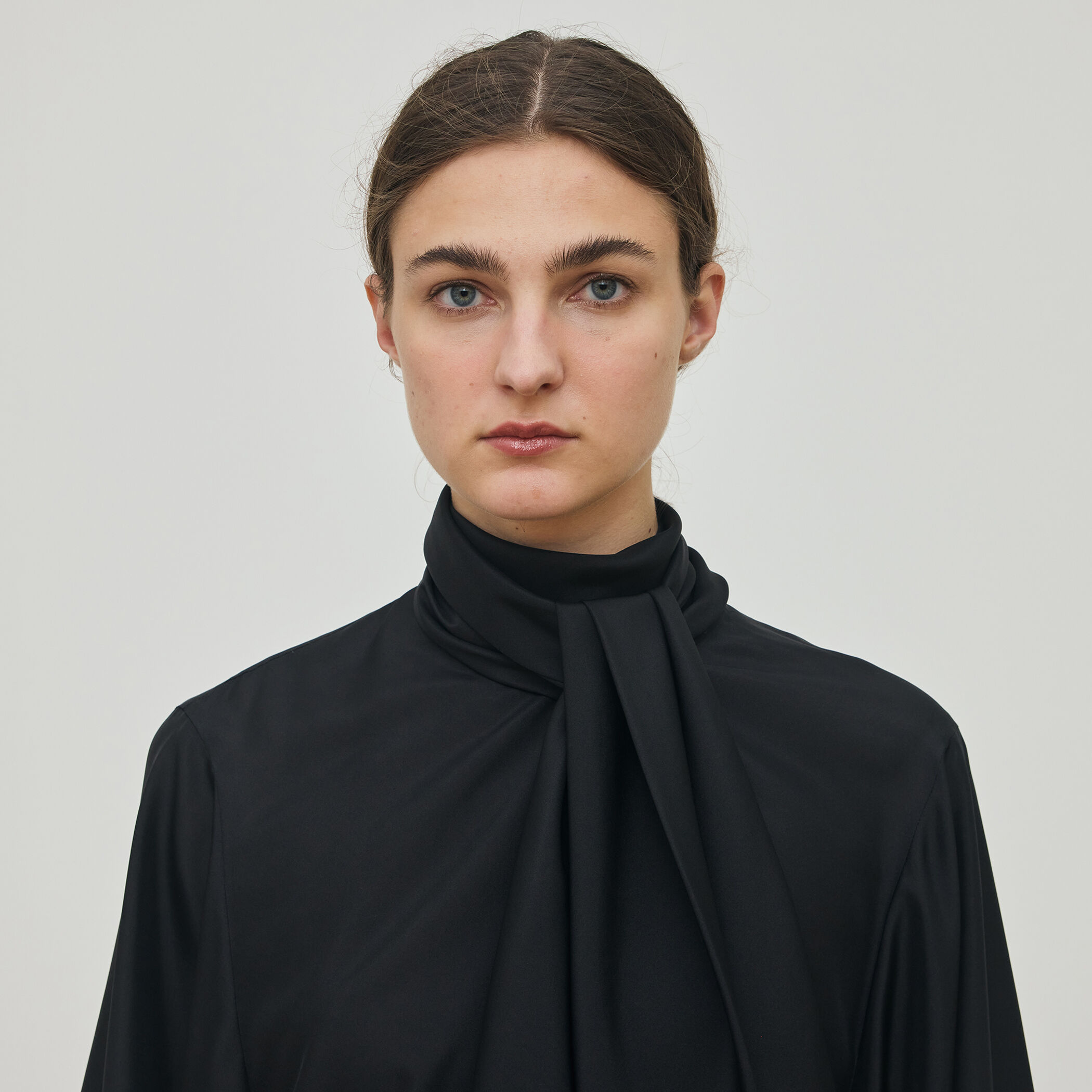 シルクハブタエ ボリュームタイブラウス｜トゥモローランド 公式通販