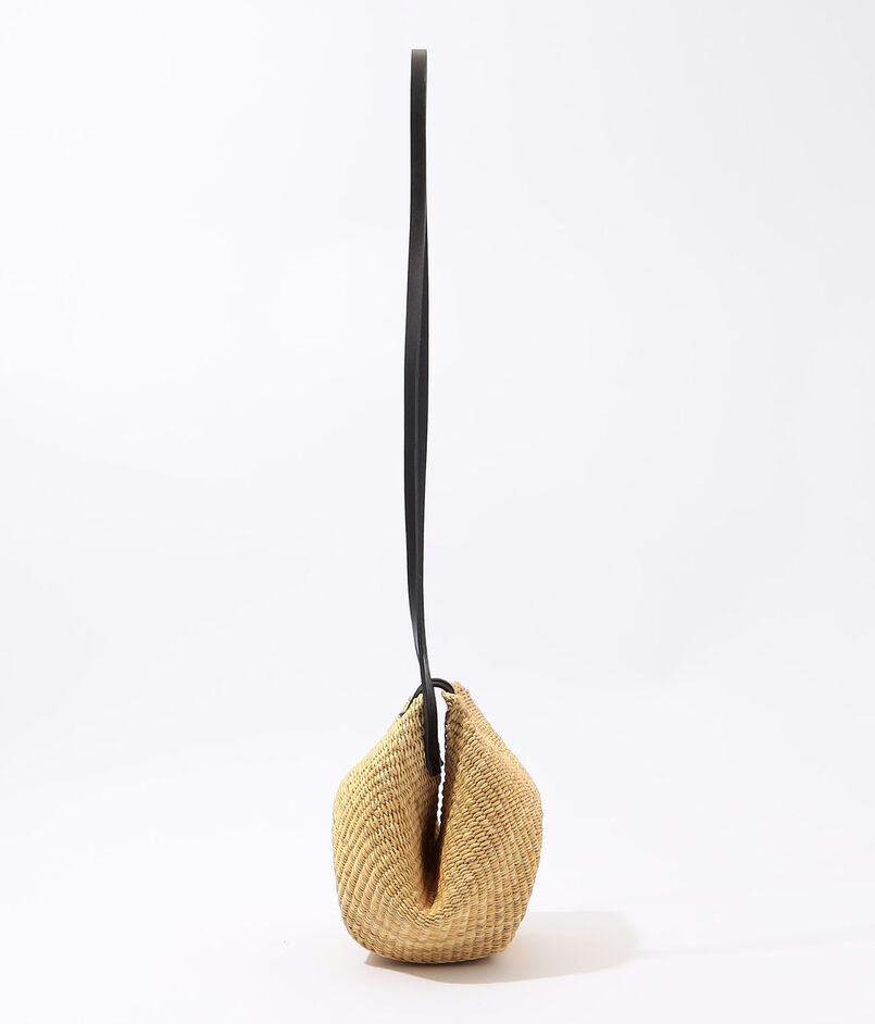 INES BRESSAND MINI SHELL Sculptural ショルダーバッグ INES BRESSAND MINI SHELL Sculptural ショルダーバッグ
