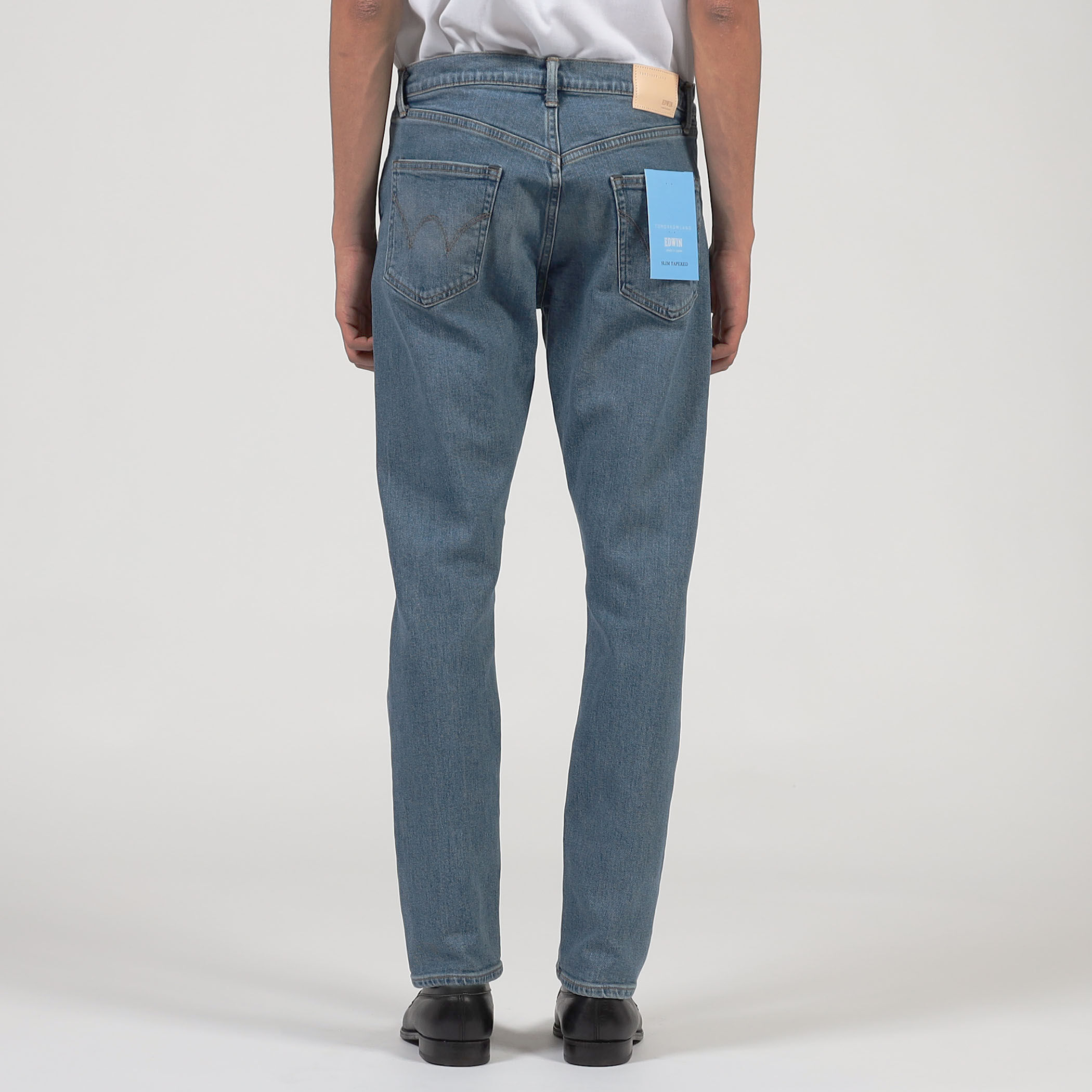 別注】EDWIN SLIM TAPPERED USED デニムパンツ｜トゥモローランド 公式
