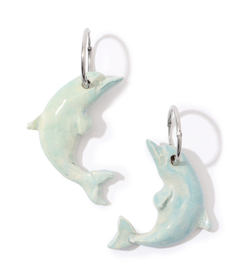 LEVENS JEWELS DOLPHIN HOOPS ピアス｜トゥモローランド 公式通販