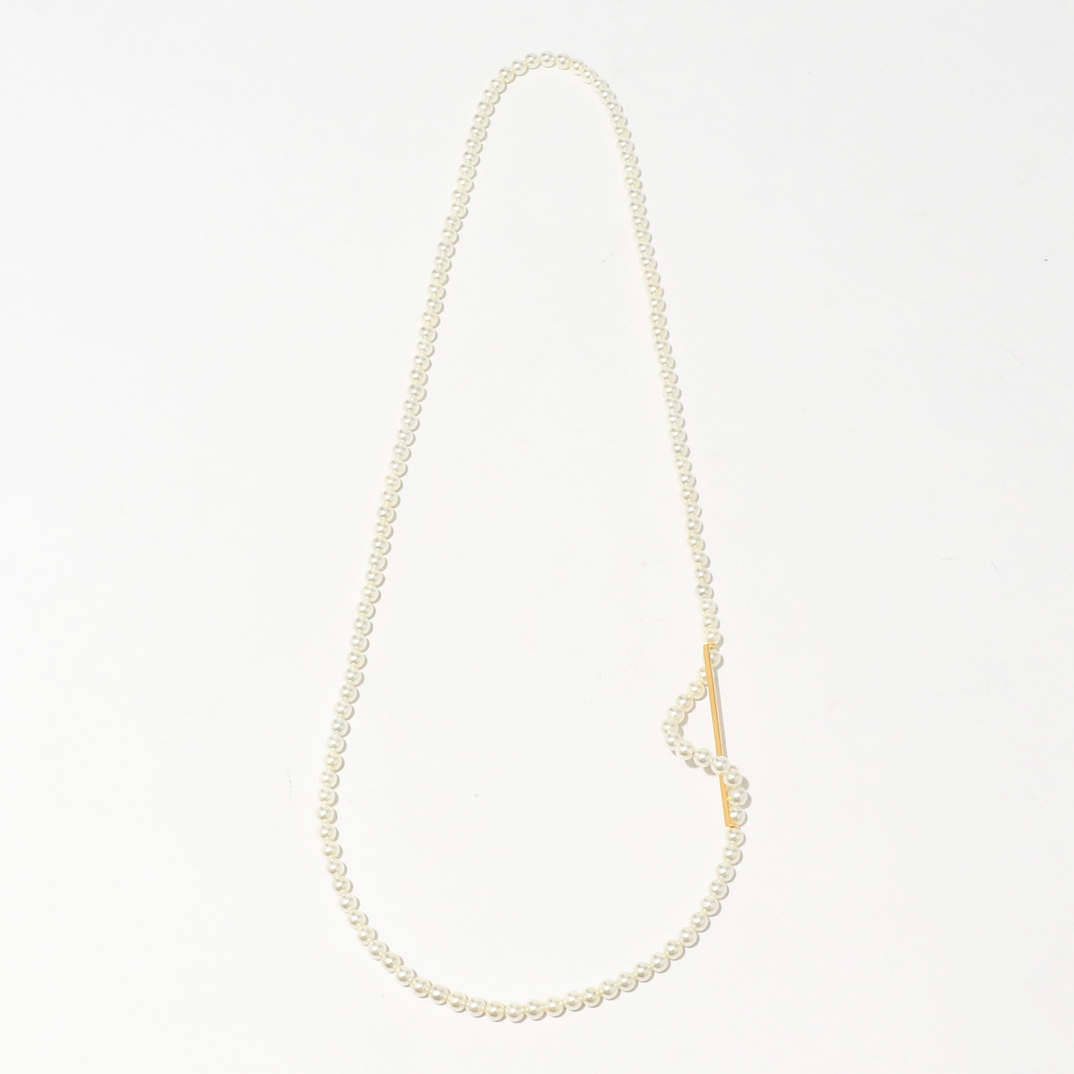 januka×TOMORROWLAND　シェルパールバーパーツ付ロングネックレス 別注】januka ATTACHMENT WITH PARTS BAR パールネックレス