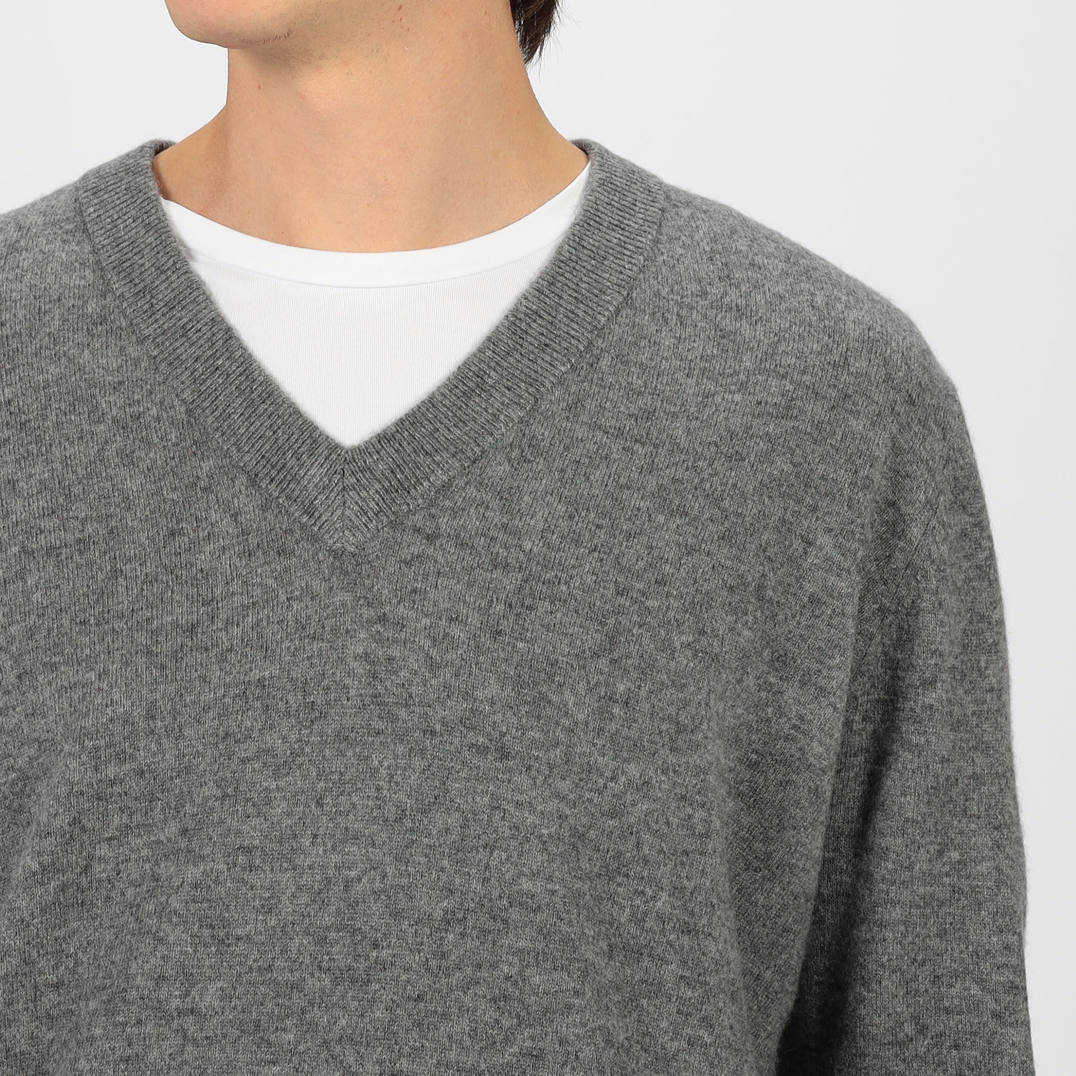 □entire studios KNIT V-NECK｜トゥモローランド 公式通販