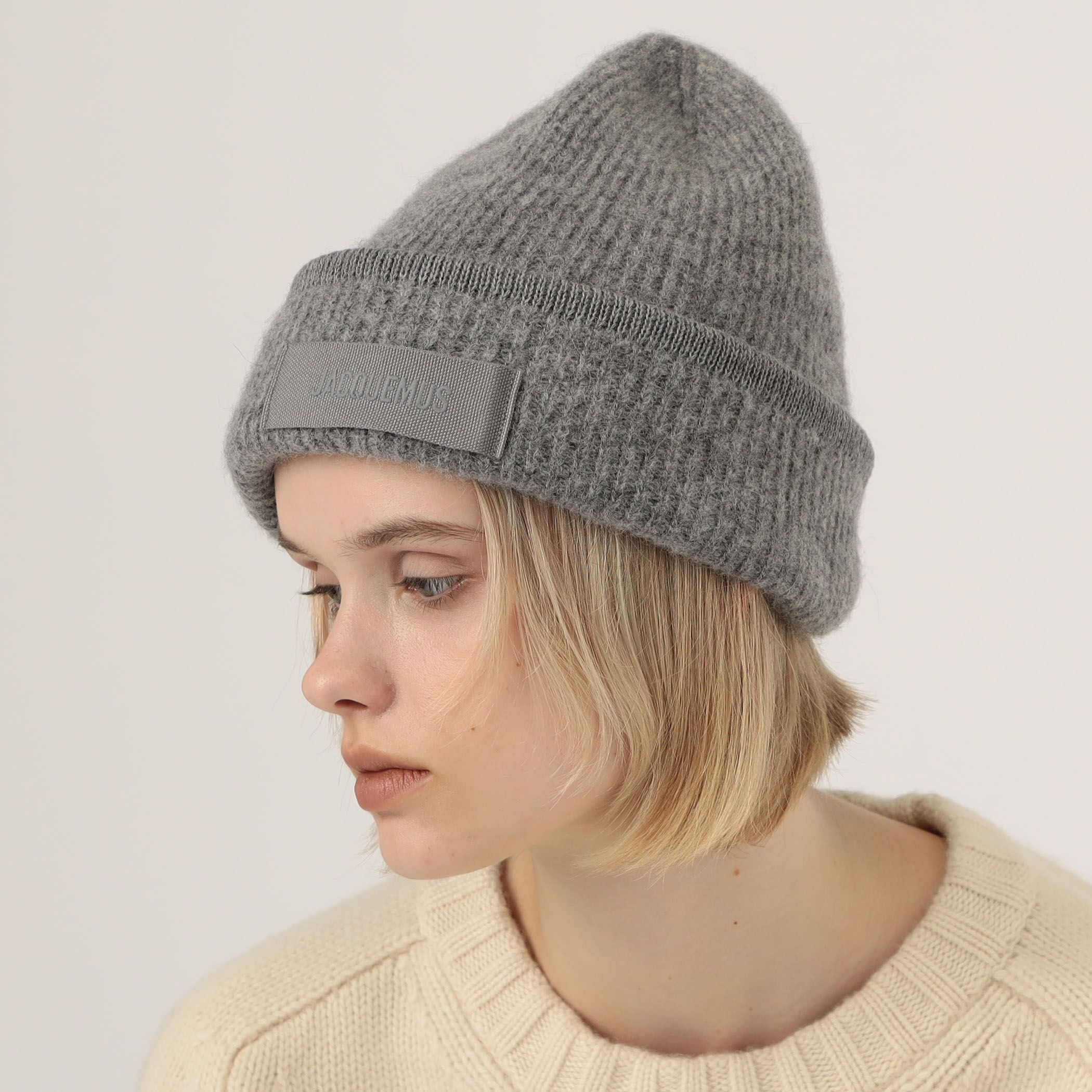 JACQUEMUS LE BONNET GROS ニットキャップ|トゥモローランド JACQUEMUS LE BONNET GROS ニットキャップ|トゥモローランド