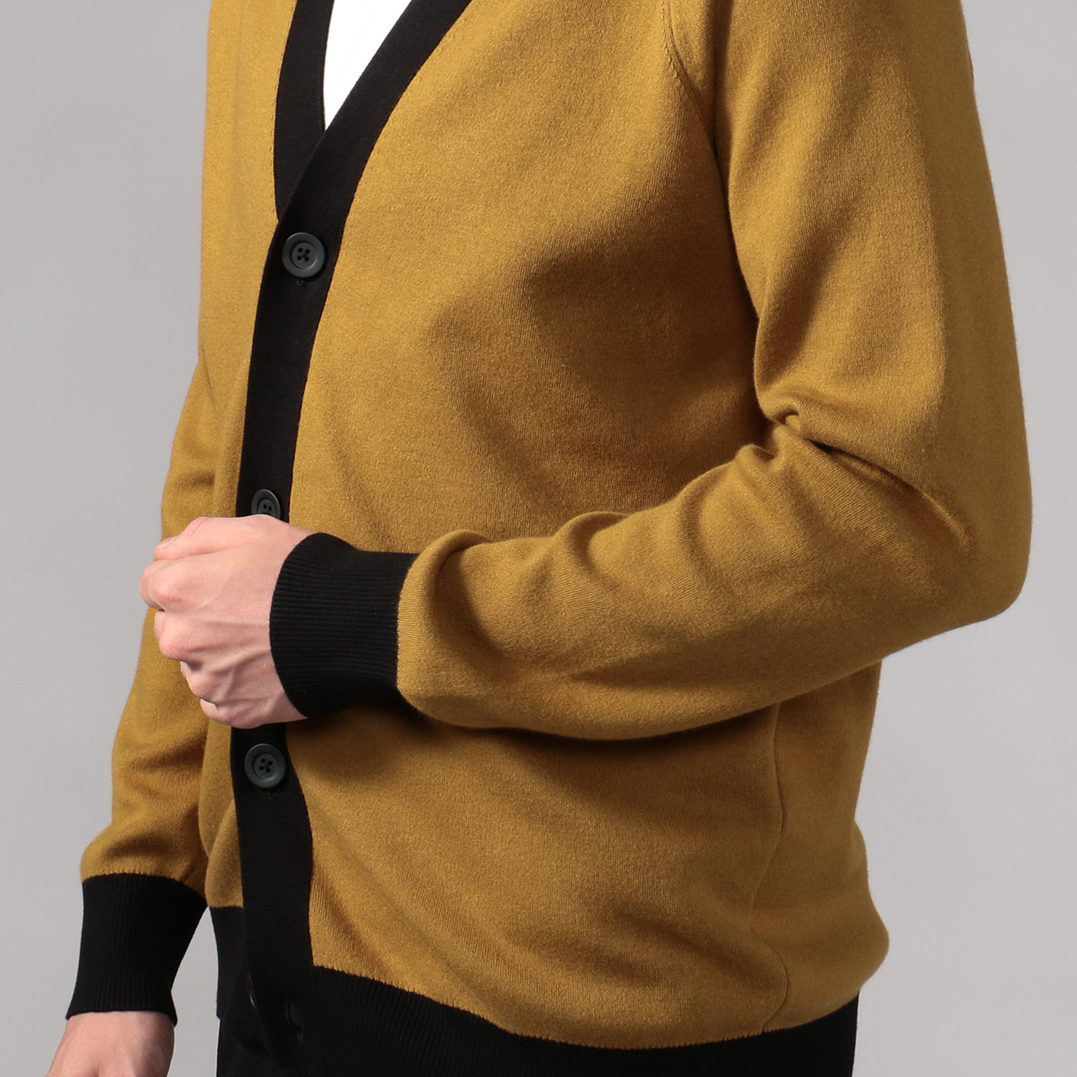 【大特価!!】 CABaN コットンカシミヤ バイカラーVネックカーディガン トップス