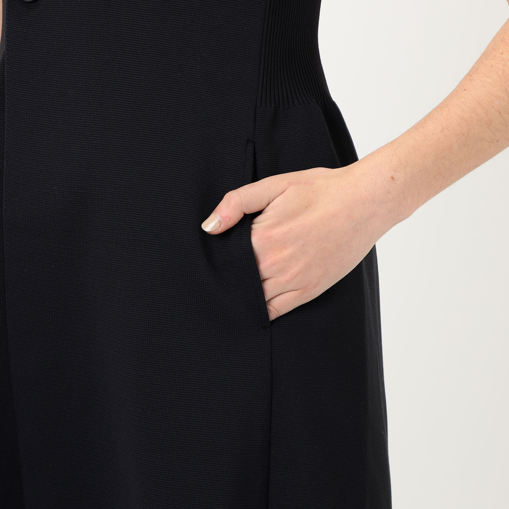 CFCL MILAN COLLARLESS LONG VEST｜トゥモローランド 公式通販