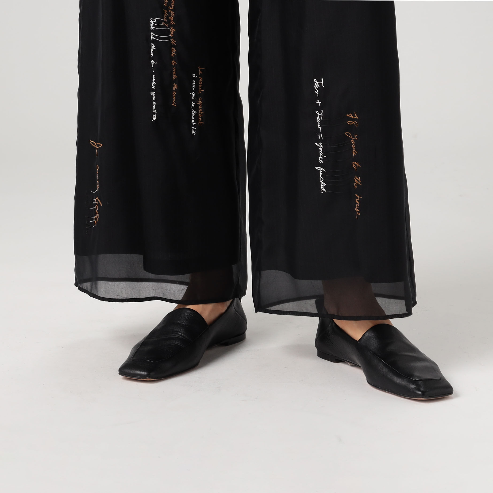 メッセージエンブロイダリー ドローストリングパンツ