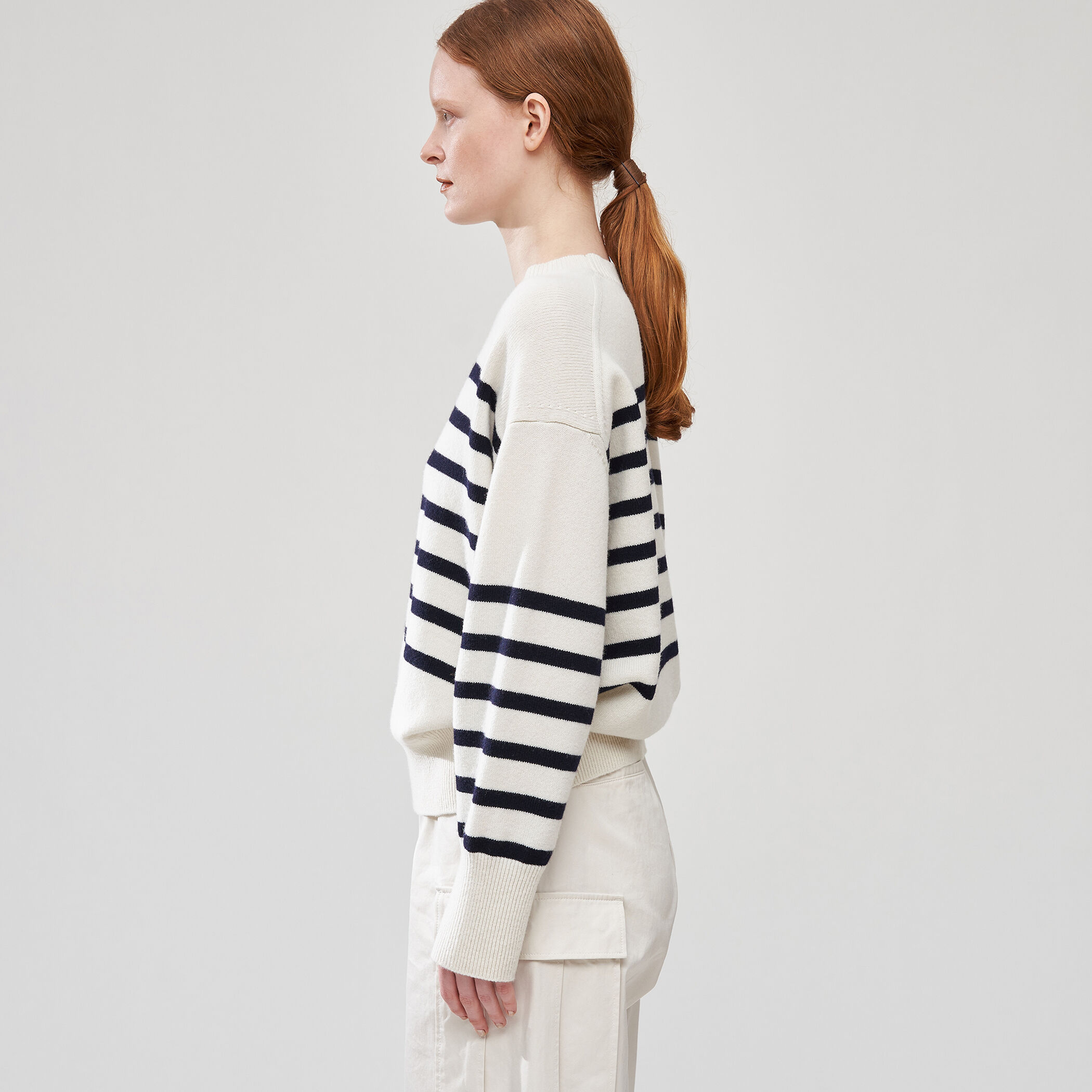 名品ニット】GALERIE VIEのファインウールクルーネックプルオーバー | LEE
