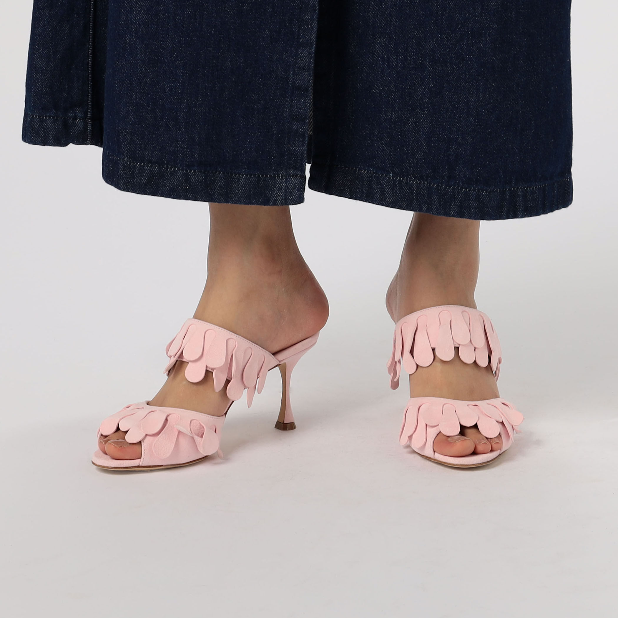 MANOLO BLAHNIK KELNA ミュールサンダル｜トゥモローランド 公式サイト