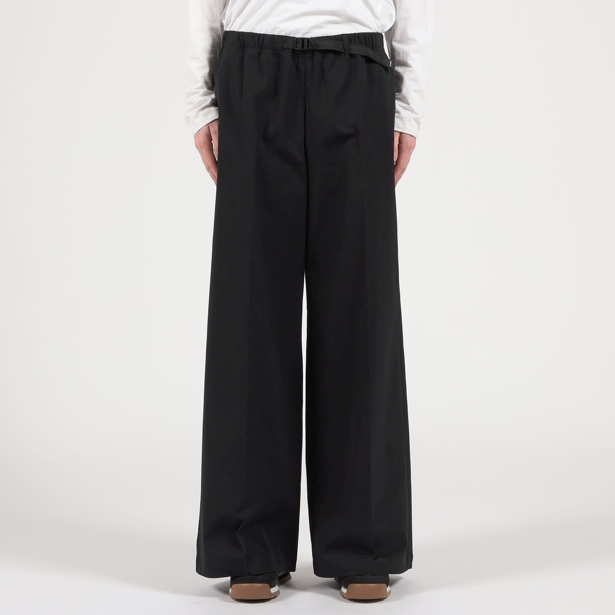 HYKE TASLAN TWL WIDE PANTS｜トゥモローランド 公式通販