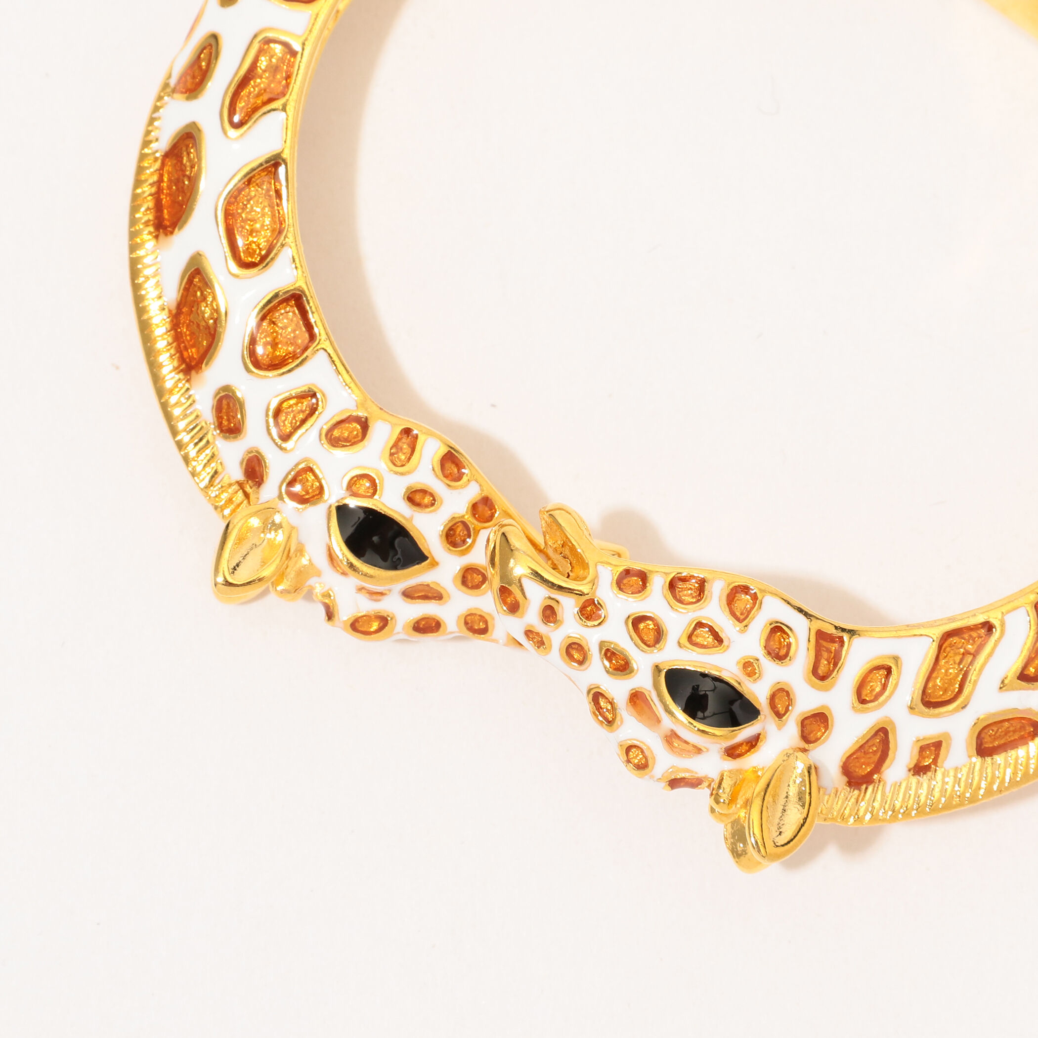 Kenneth Jay Lane giraffe バングル｜トゥモローランド 公式通販