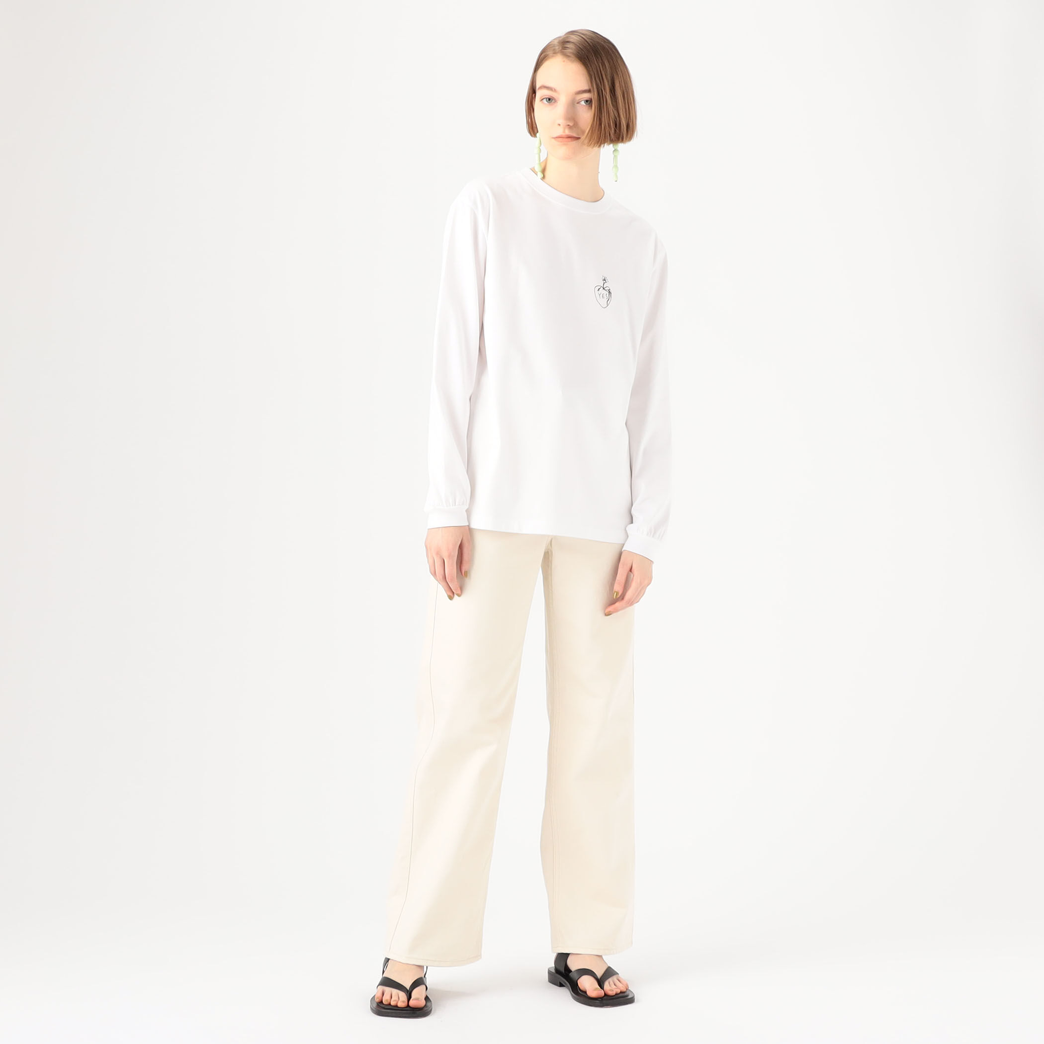 コットンホワイトデニム セミワイドパンツ｜トゥモローランド 公式通販