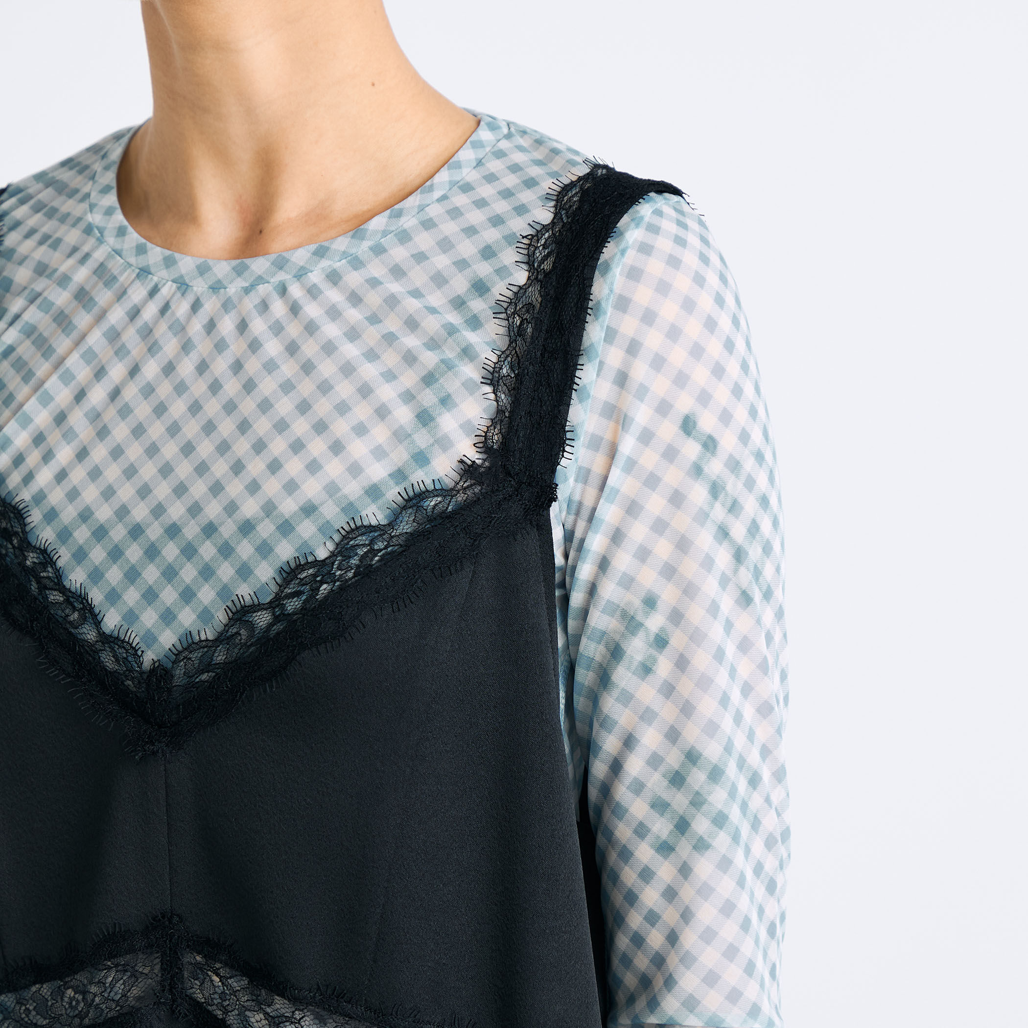 大丸購入フランスBain de Nuit coutureインポートのレースワンピ WEB限定】インドレース柄刺繍ワンピース