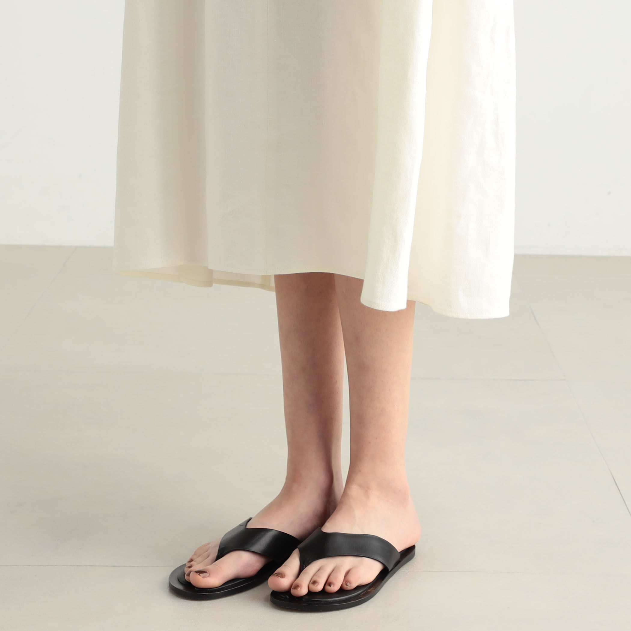 美品◆ブラック　リネンリラックスカフタンワンピース .Mライン 38 〇本日発売〇.M リネン カフタンワンピース〇【身長160cm・38着用