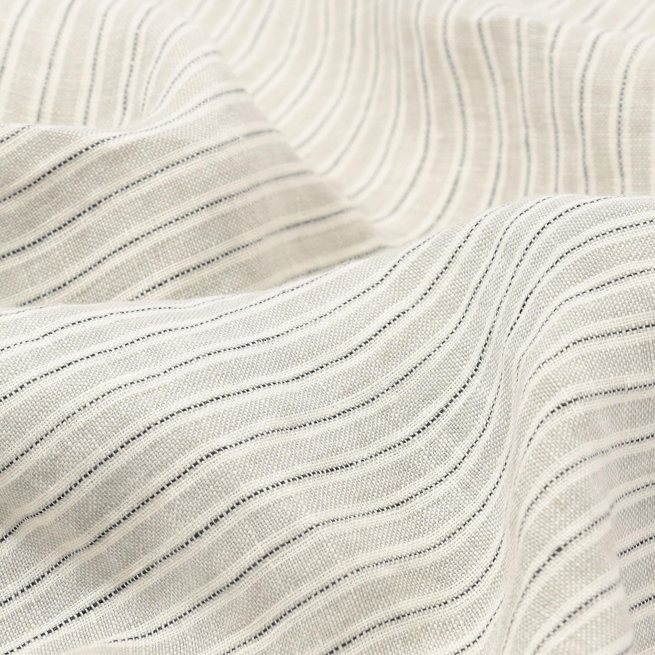 ストライプリネン テーブルクロス（140cm X 200cm）｜トゥモローランド