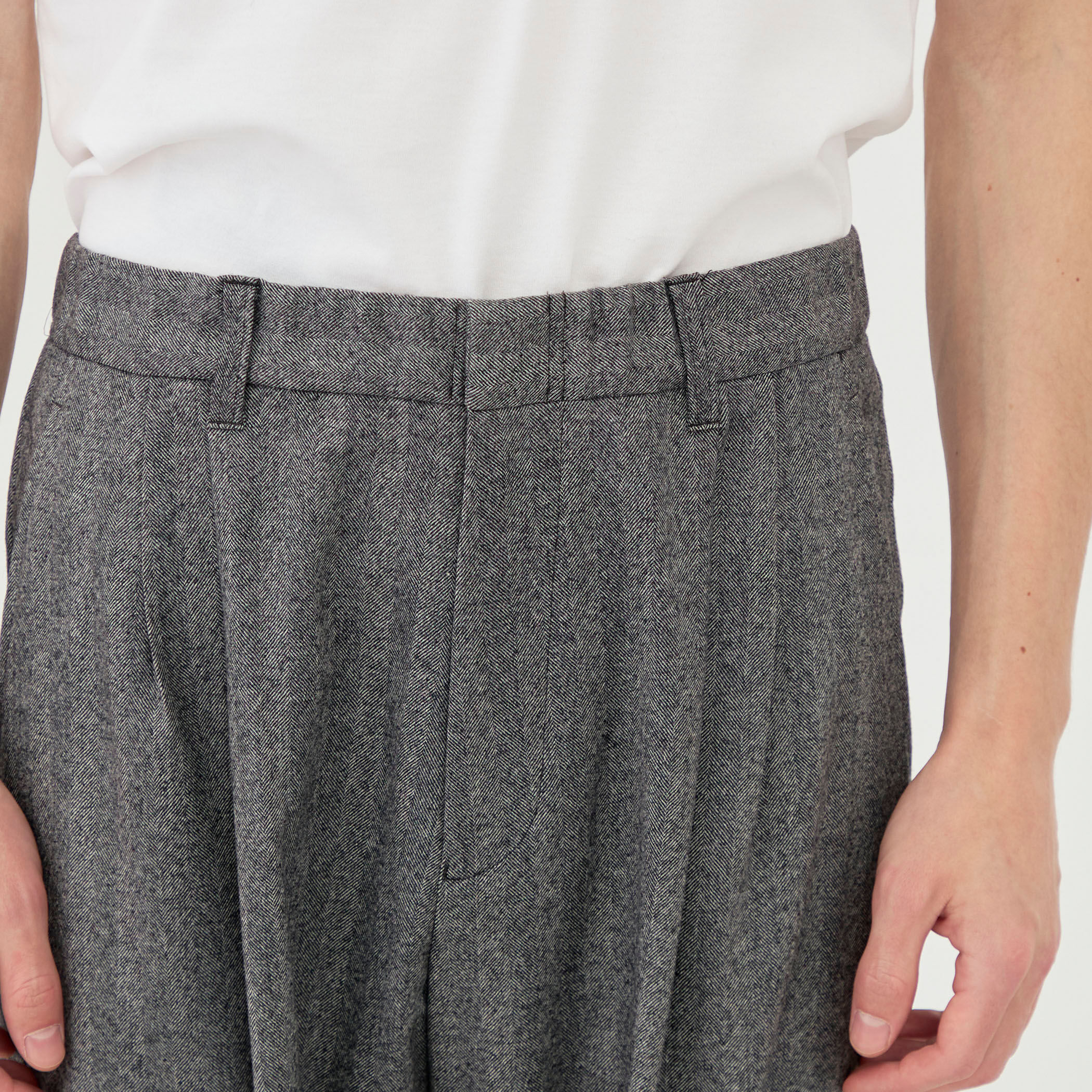 ライトフラノストレッチ タックイージーパンツ｜トゥモローランド 公式通販