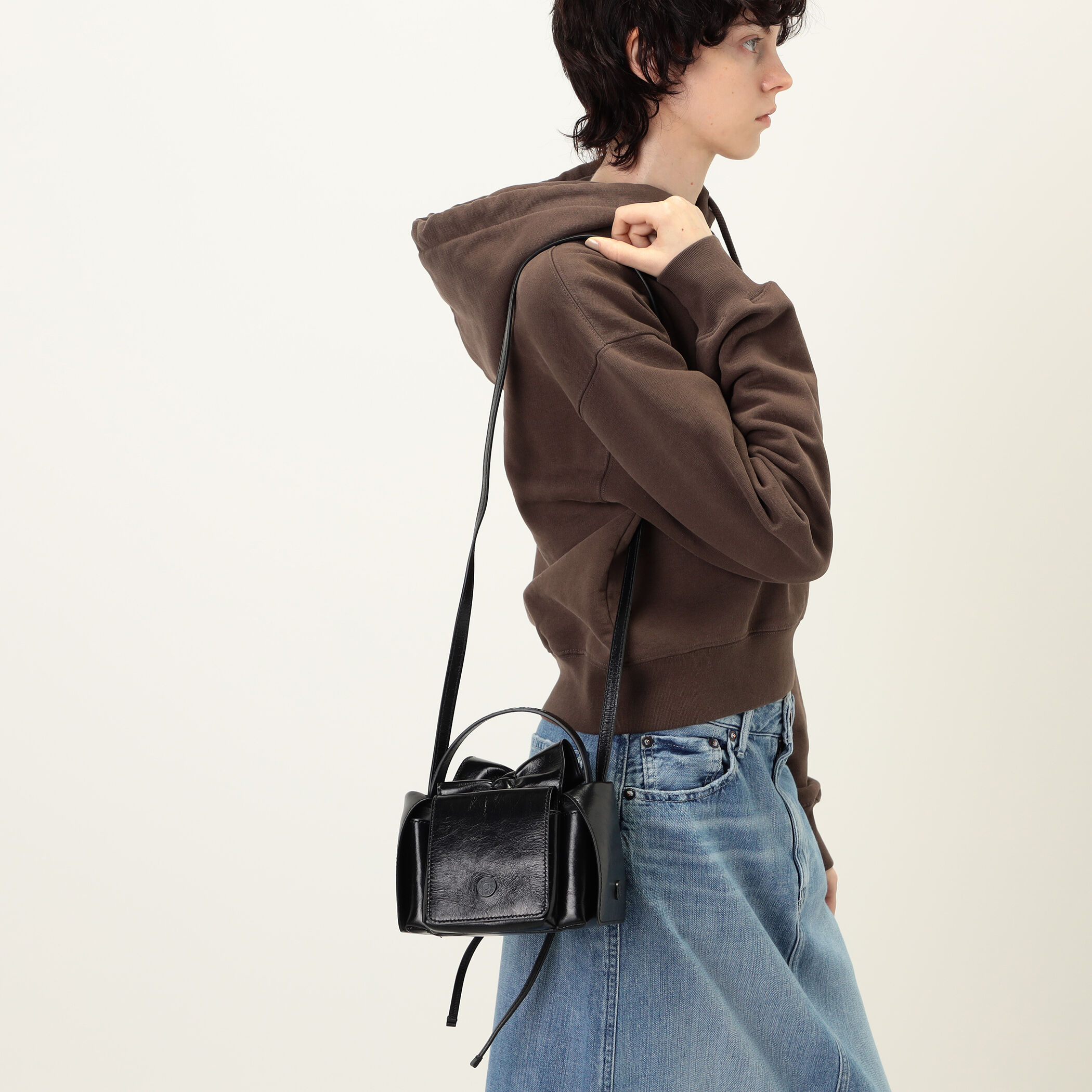 Acne Studios MULTIPOCKET MINI LUX ミニバケットバッグ