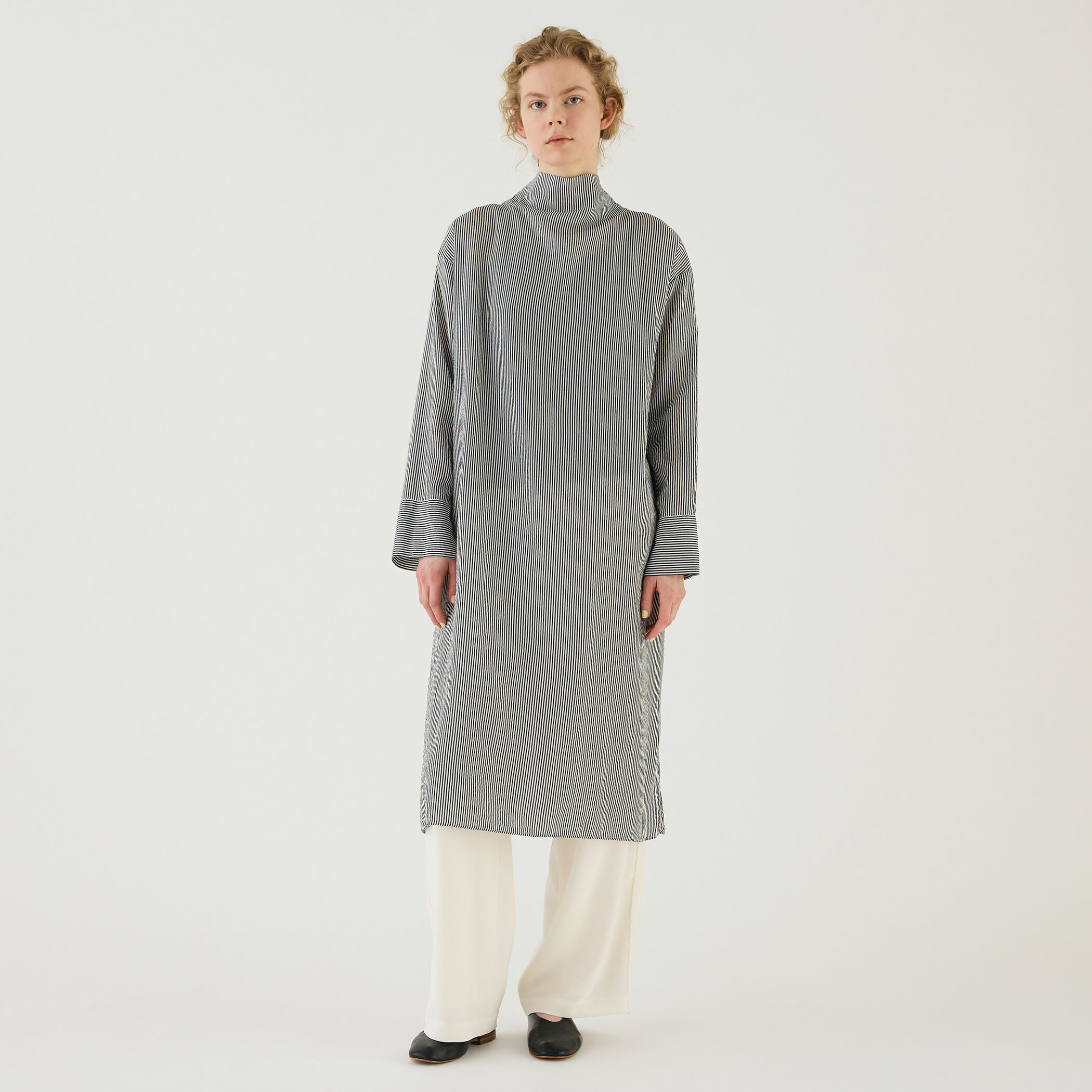 □セルロースシルクブロード ハイネックロングシャツ