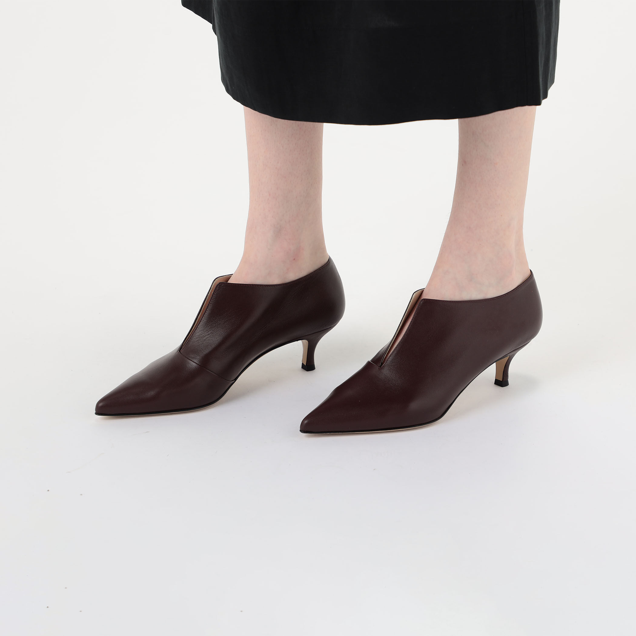 k*i様 ネブローニ　ハラコクリーム色 ポインテッドトゥ ブーティ k*i様 ネブローニ ハラコクリーム色 ポインテッドトゥ ブーティ