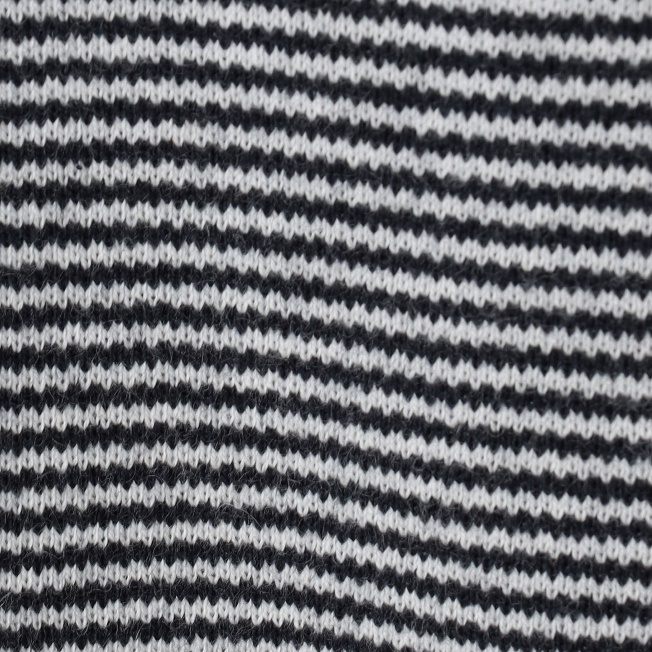 コットンカシミヤ ヘンリーネッククロップドプルーバー