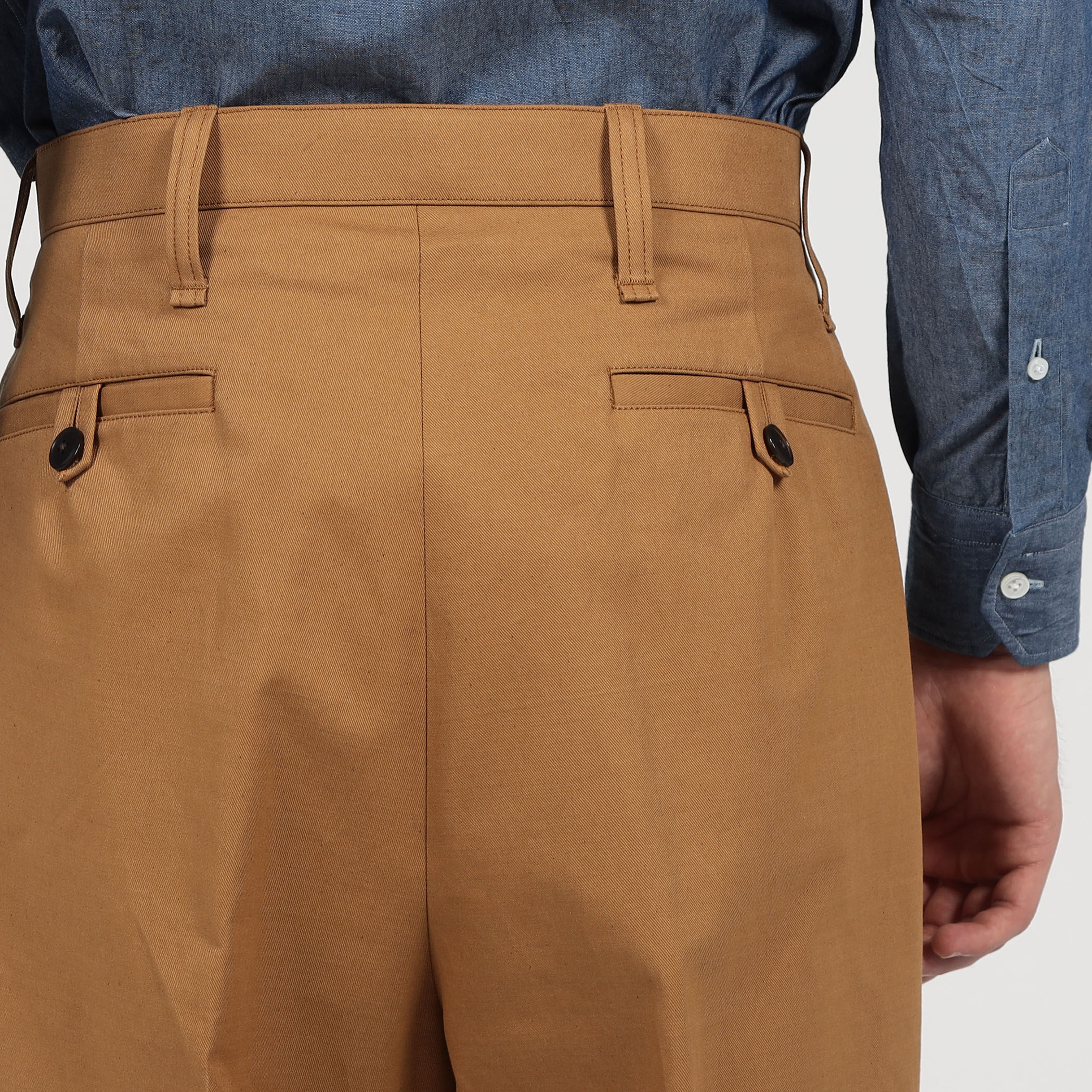 春香 熊野 コットンドリル ベイカーパンツ SONDRIO｜トゥモローランド 公式通販