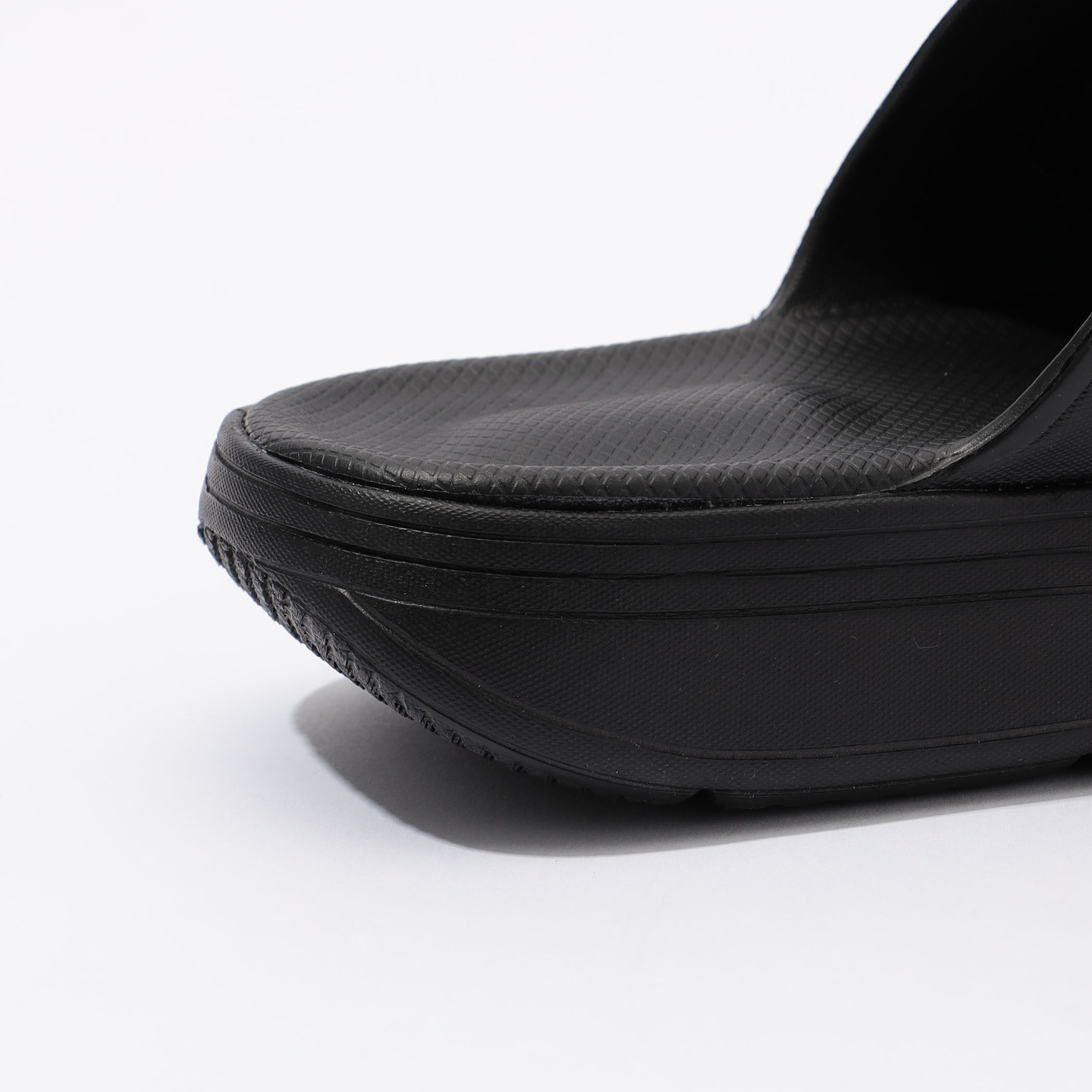 SUICOKE URICH ストラップサンダル｜トゥモローランド 公式通販