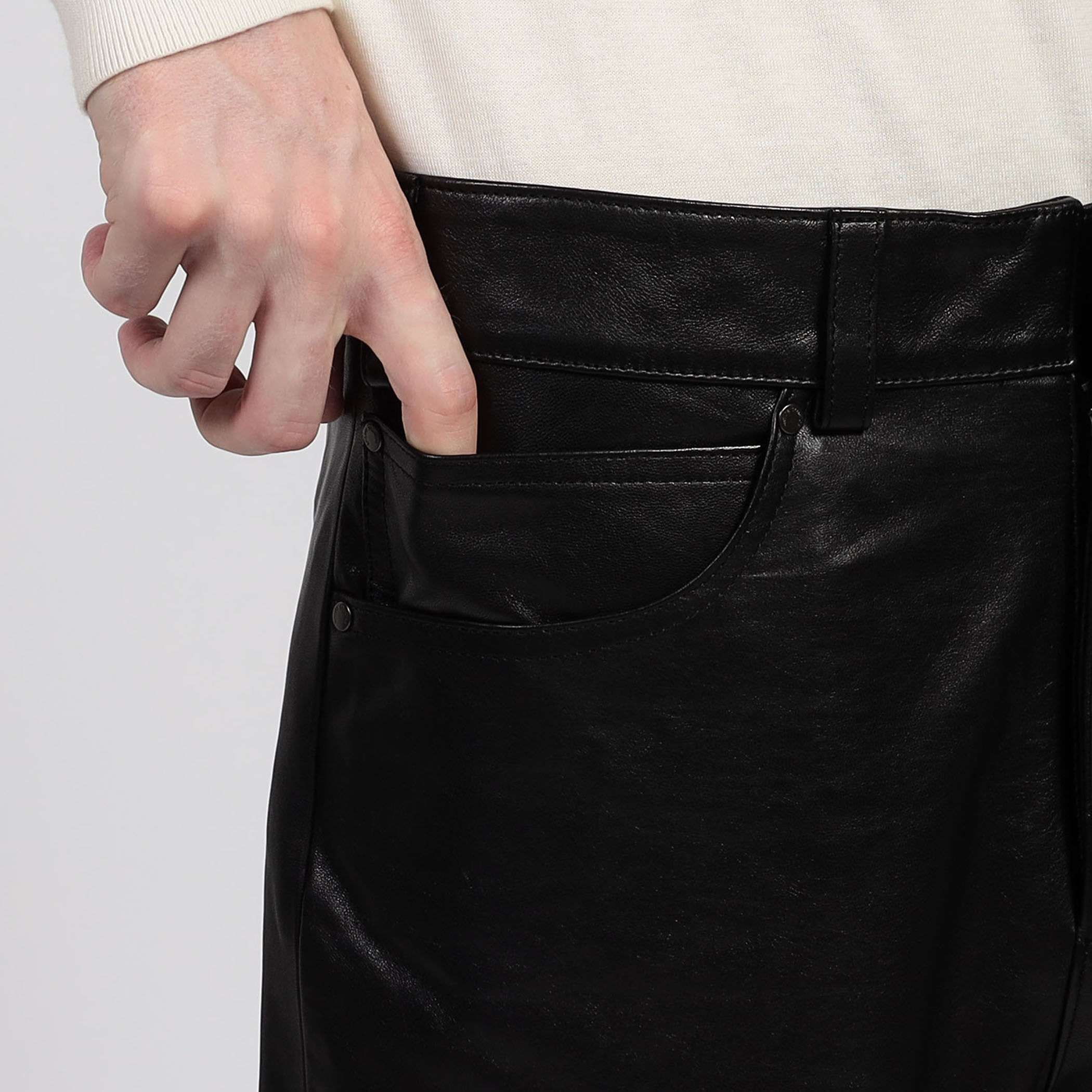 □entire studios ストレートレッグ レザーパンツ｜トゥモローランド