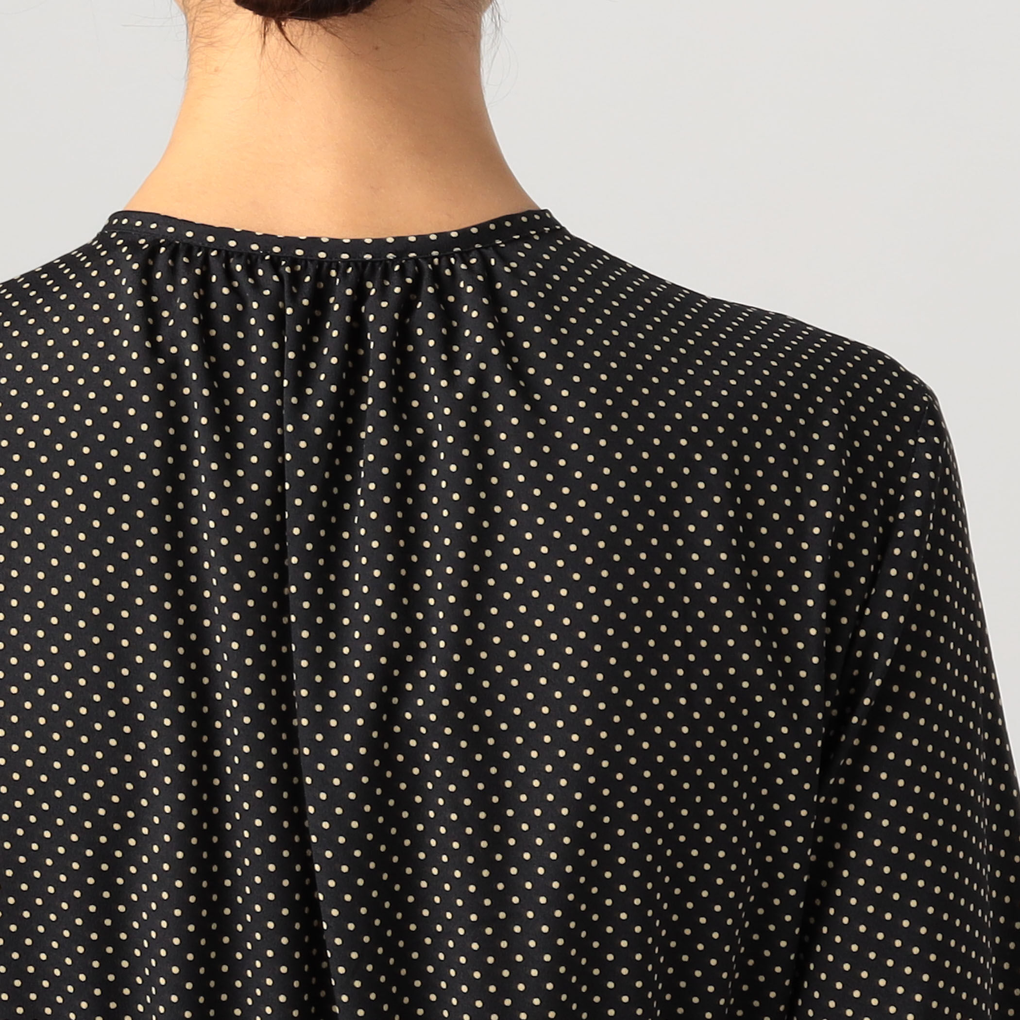 ミニドットプリント ティアードワンピース｜トゥモローランド 公式通販