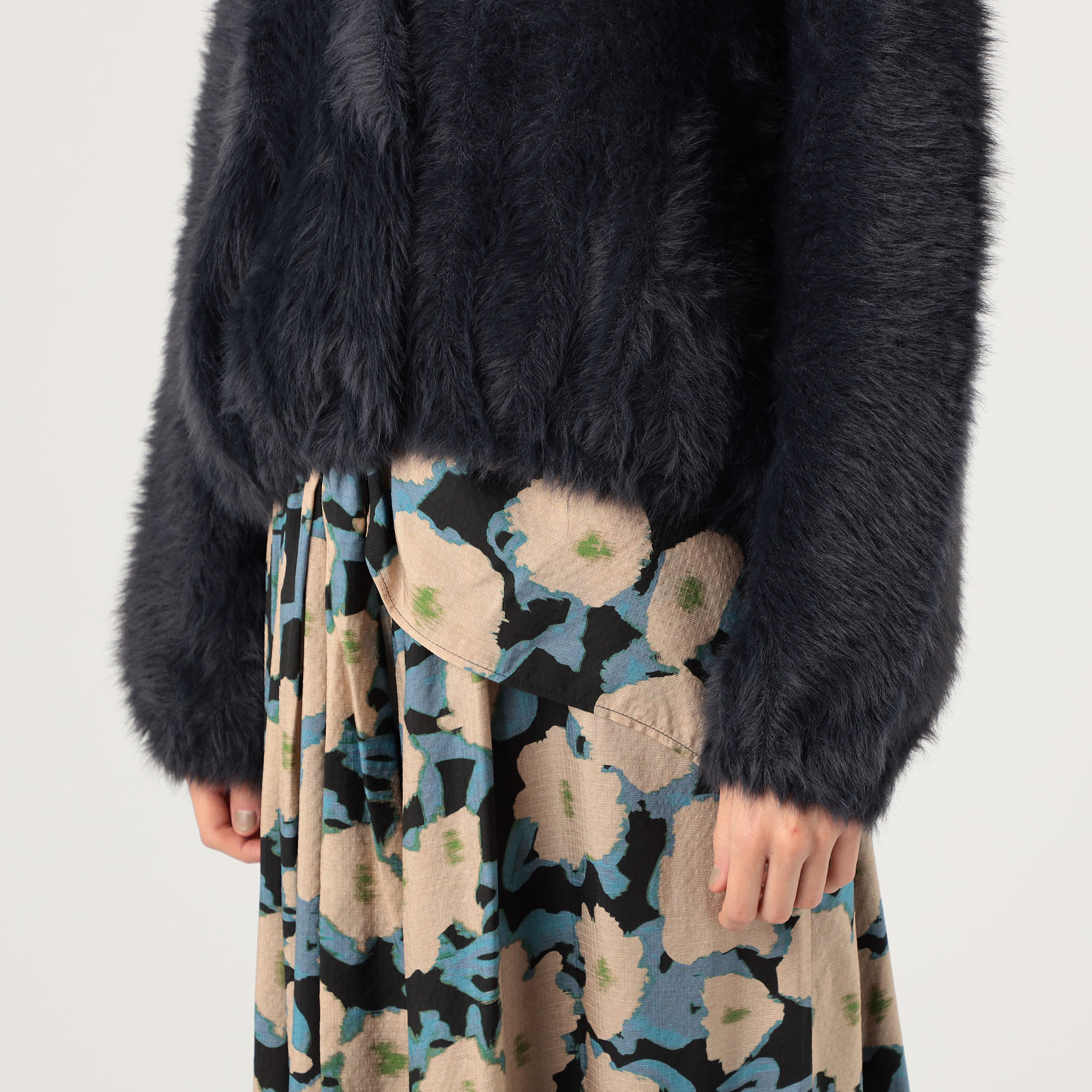 □フェザーヤーン ステンカラーカーディガン｜トゥモローランド 公式通販