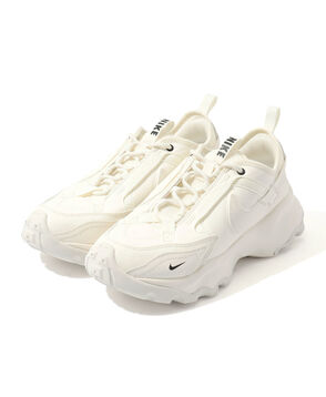 Nike TC7900 スニーカー