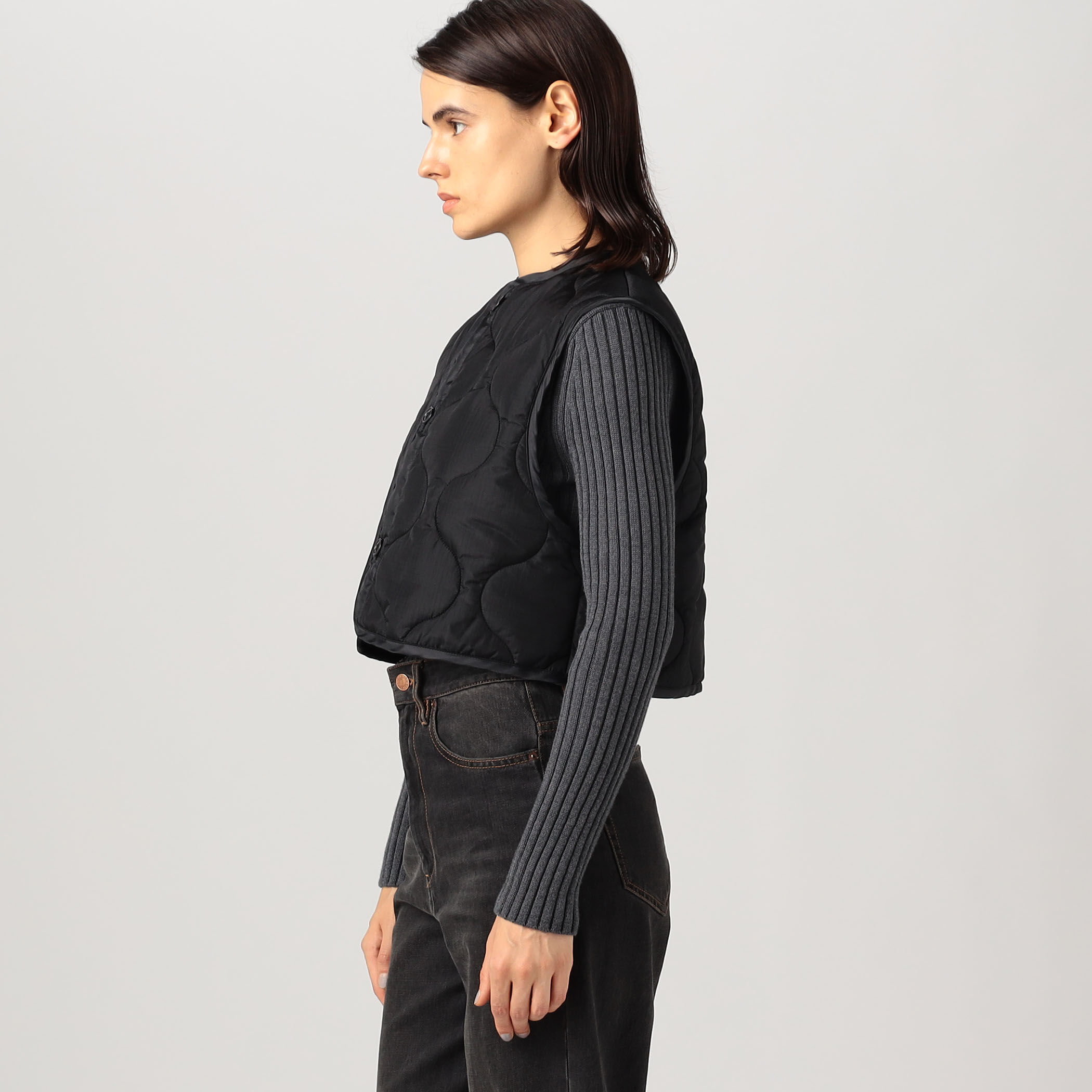 HYKE QUILTED CROPPED VEST｜トゥモローランド 公式通販